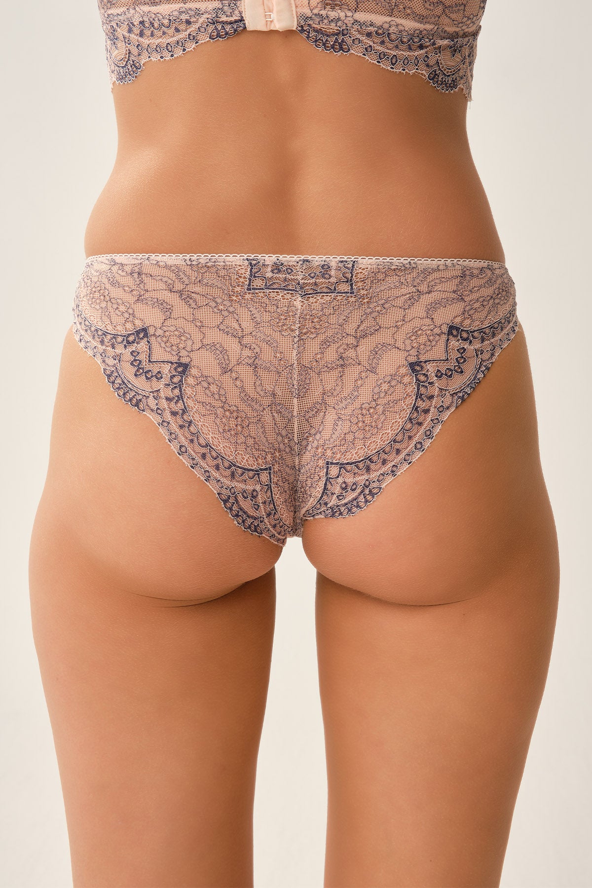 Pembe Dantelli Slip