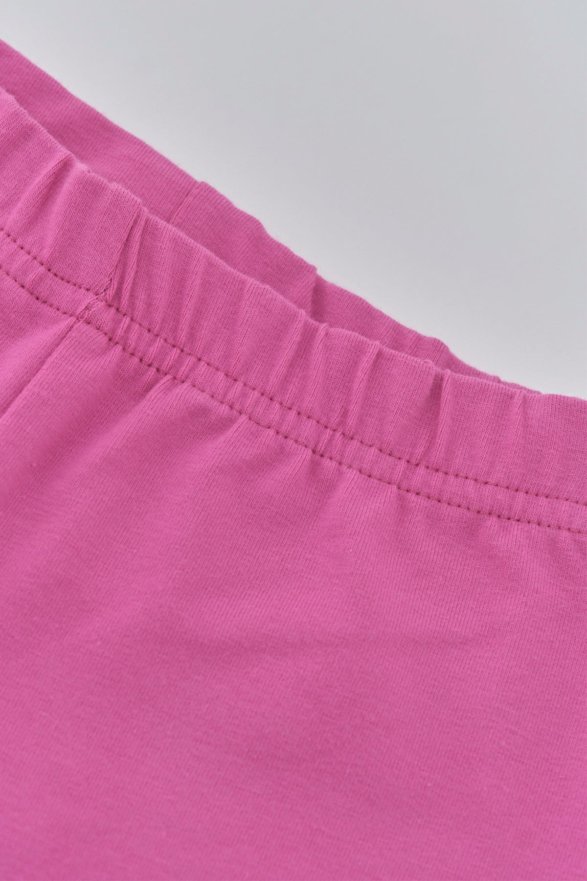 Pembe Tayt