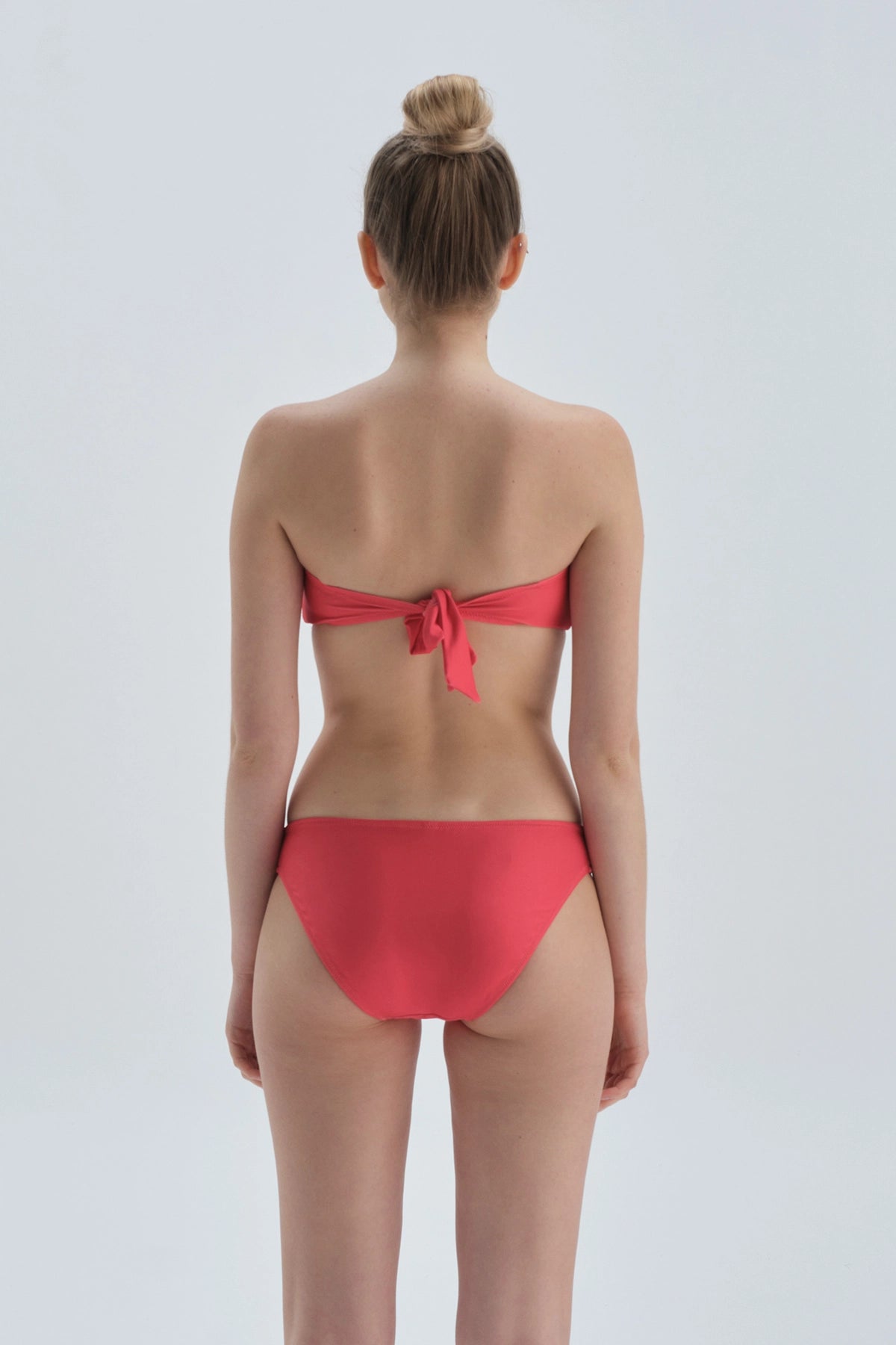 Kırmızı Normal Bel Bikini Alt