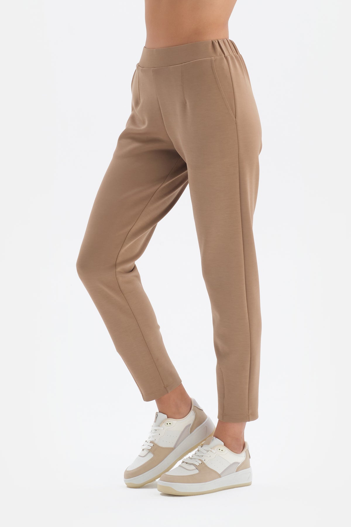 Camel Beli Lastikli Paça Ucu Nervür Dikişli Pantolon