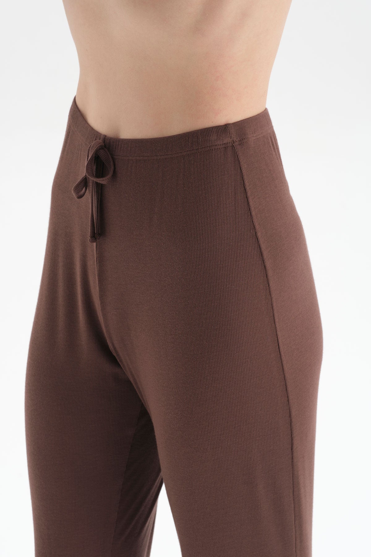 Kahverengi Uzun Kol V Yaka Büzgülü Viskon Pijama Takımı