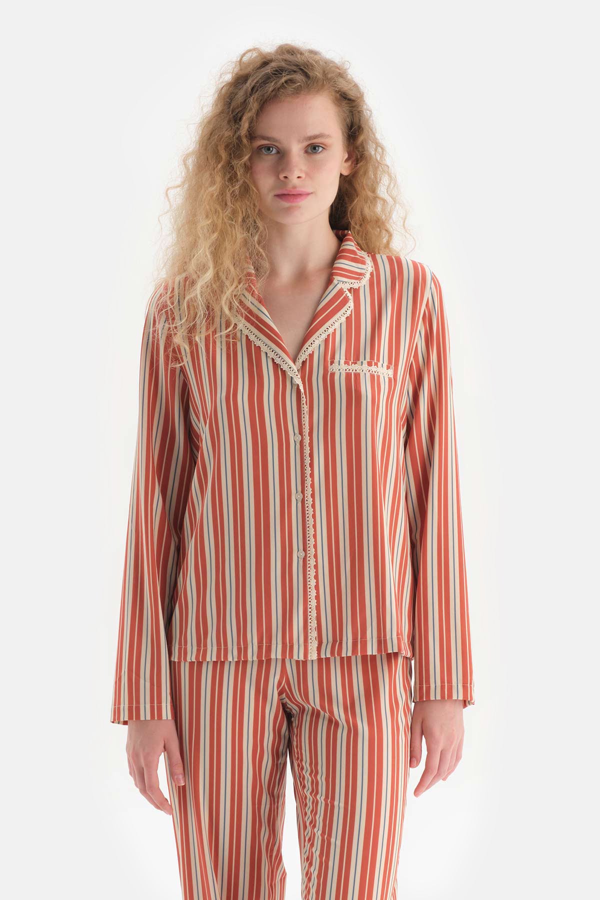 Kiremit Çizgili Ceket Yaka Saten Pijama Takımı