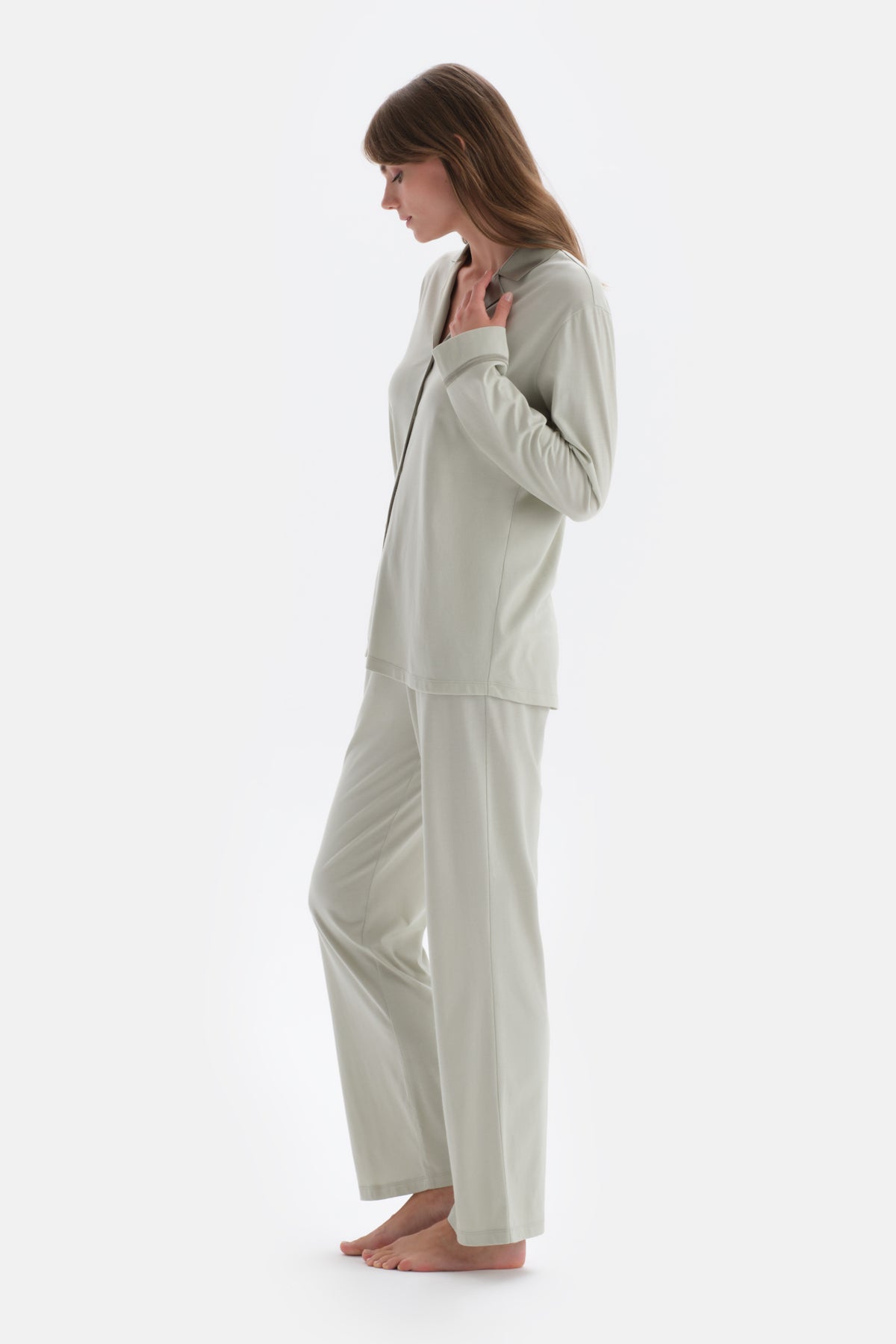 Açık Yeşil Saten Yaka Detaylı Örme Pijama Takımı
