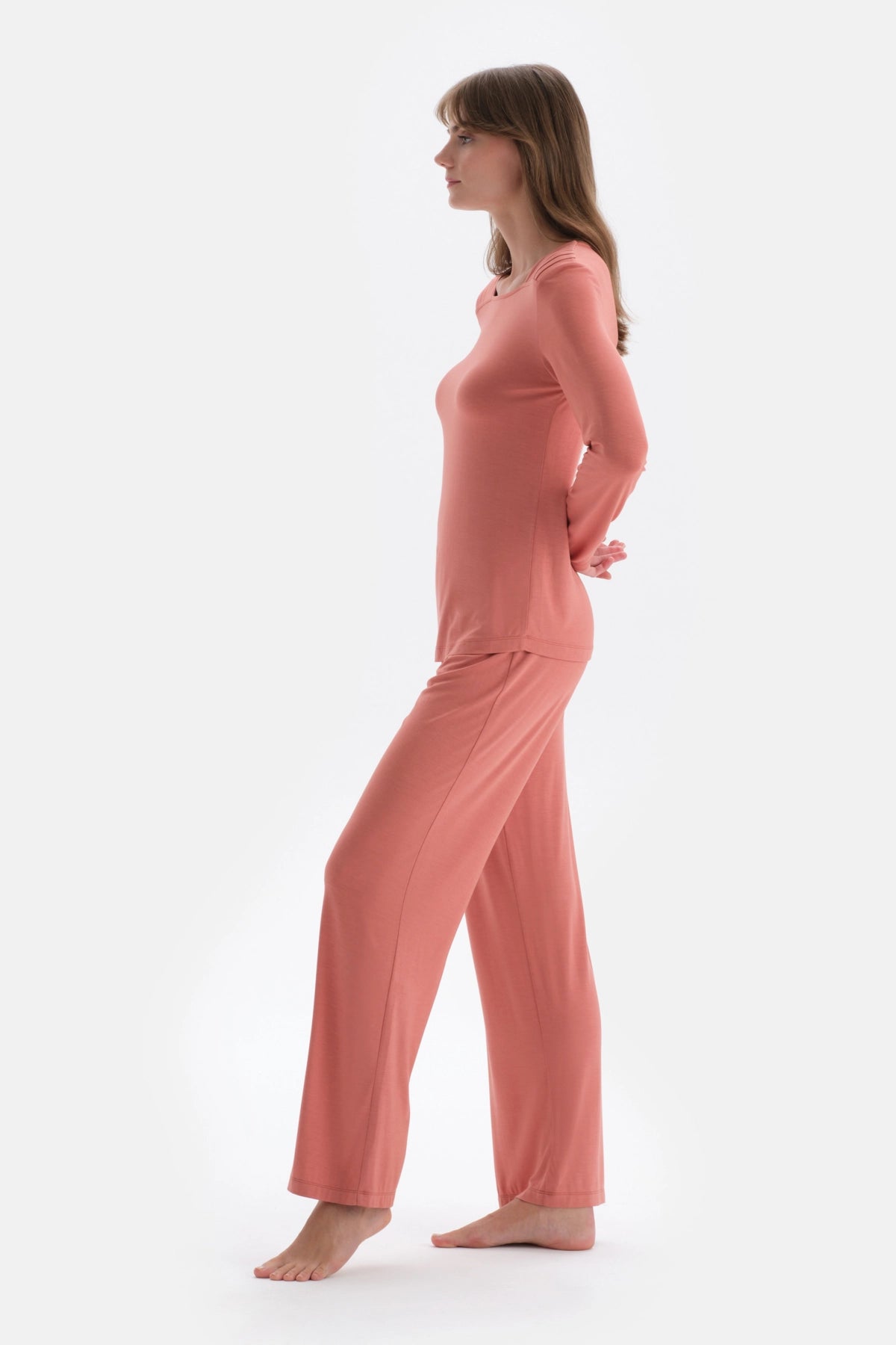 Kiremit Yaka Detaylı Uzun Kollu Örme Pijama Takımı
