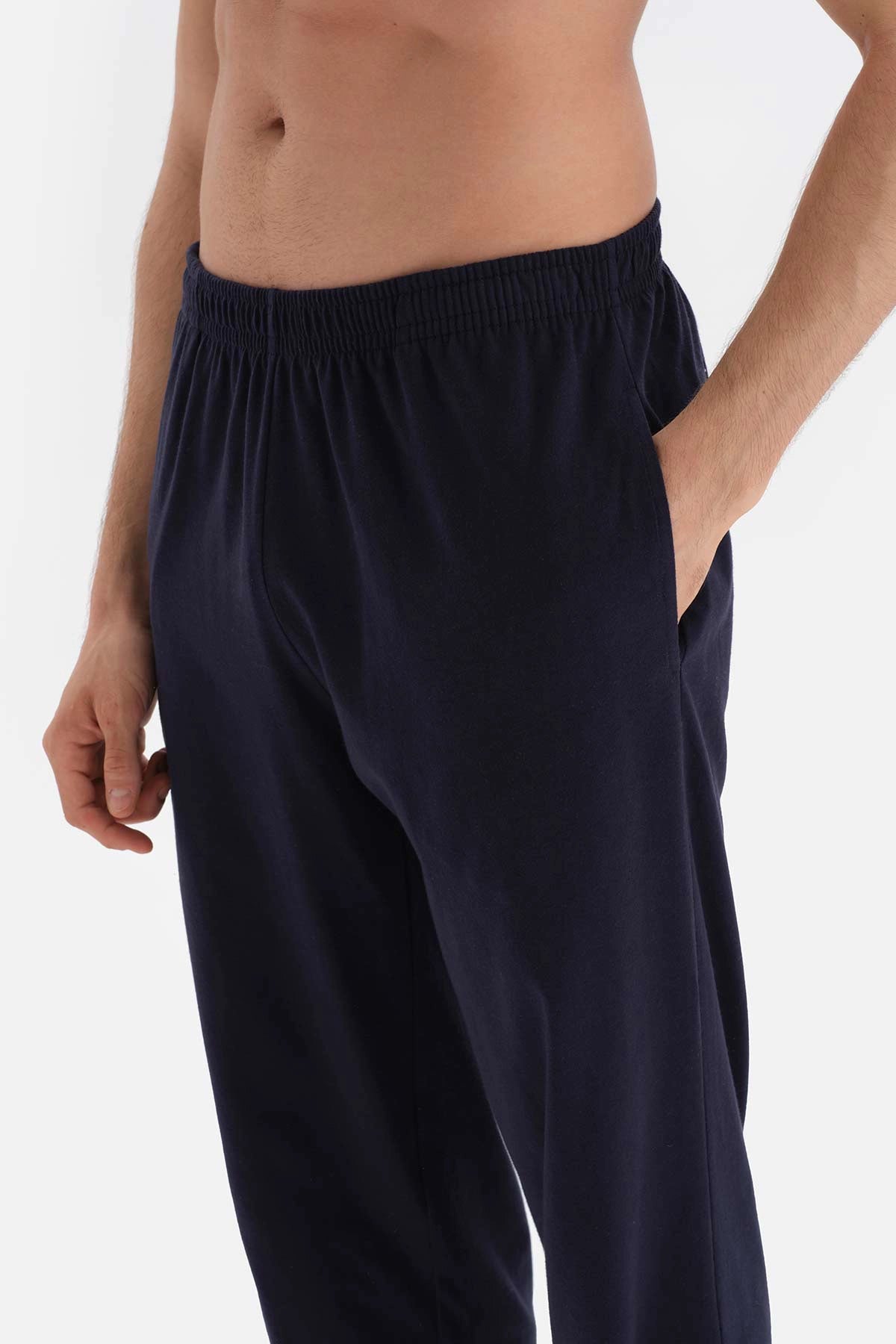 Kırık Beyaz Çizgili Jogger Paça Pamuklu Pijama Takımı