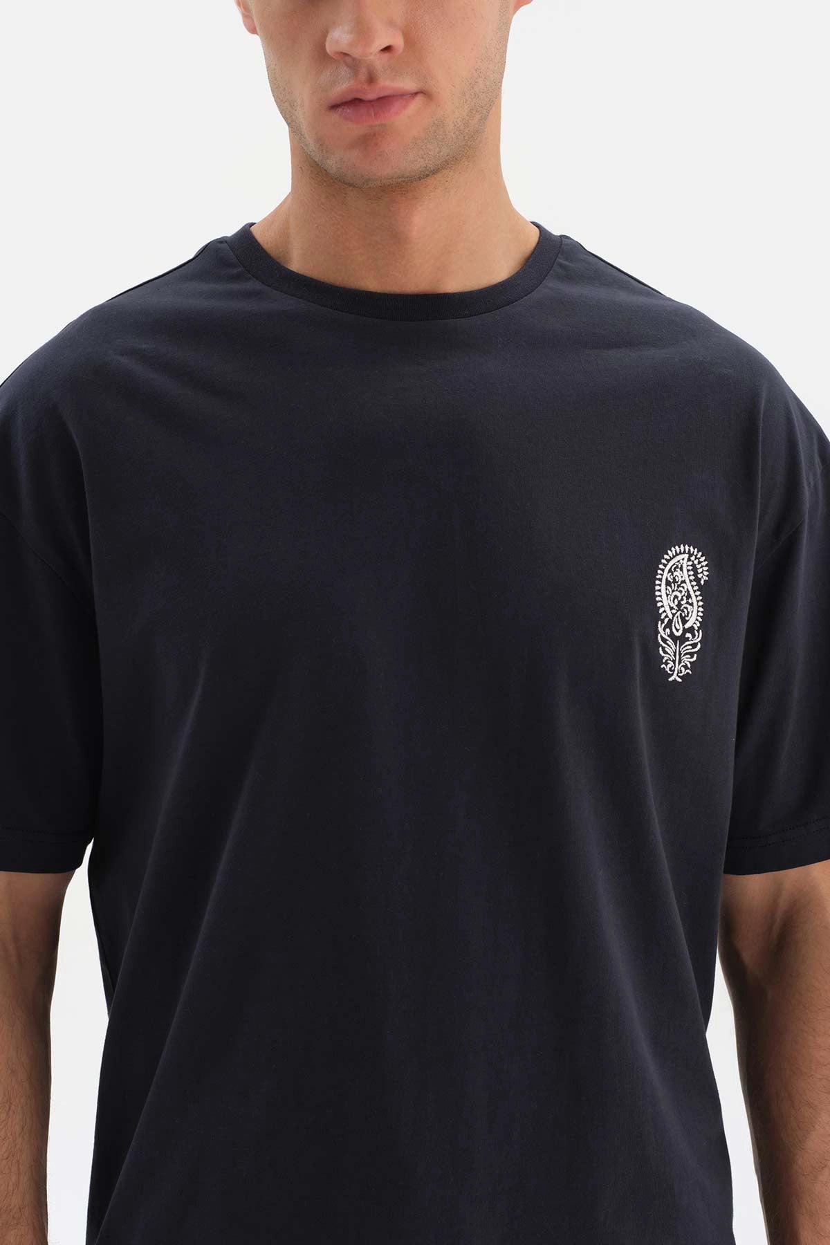 Lacivert Desenli Kısa Kol Modal Pijama Takımı