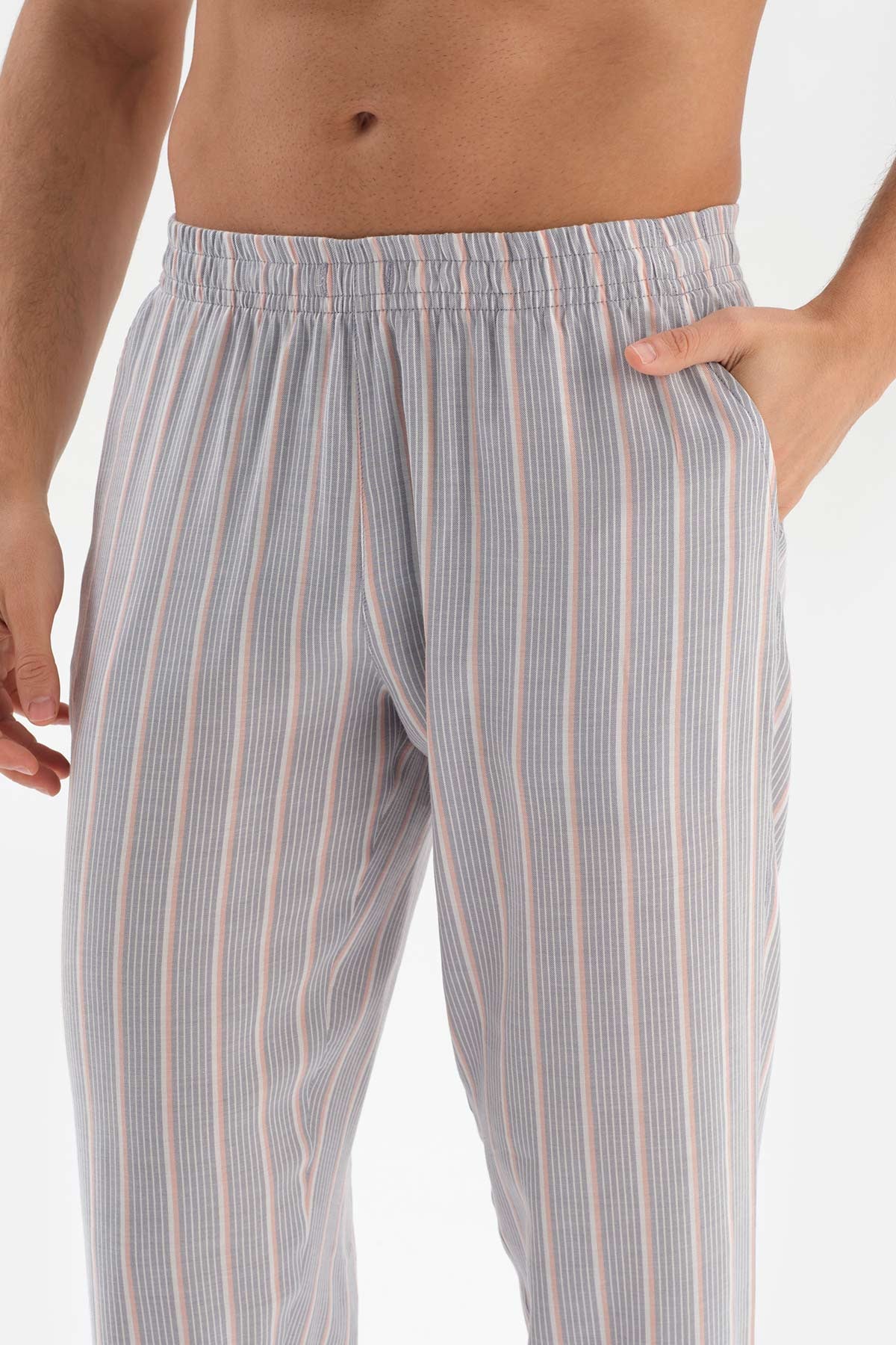 Somon Baskılı Üst Çizgili Dokuma Alt Pijama Takımı