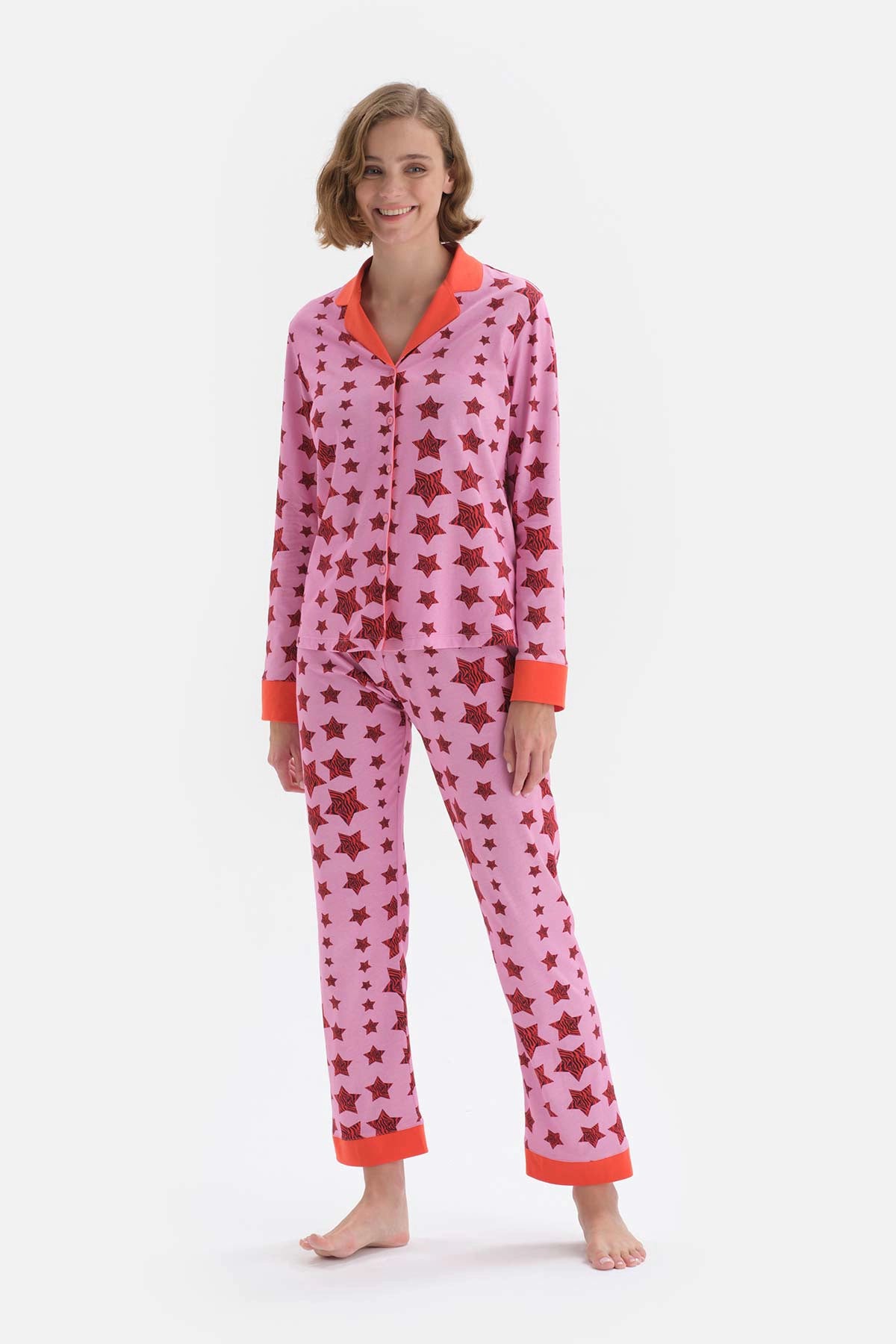 Nar Çiçeği Desenli Gömlek Yaka Pamuklu Pijama Takımı