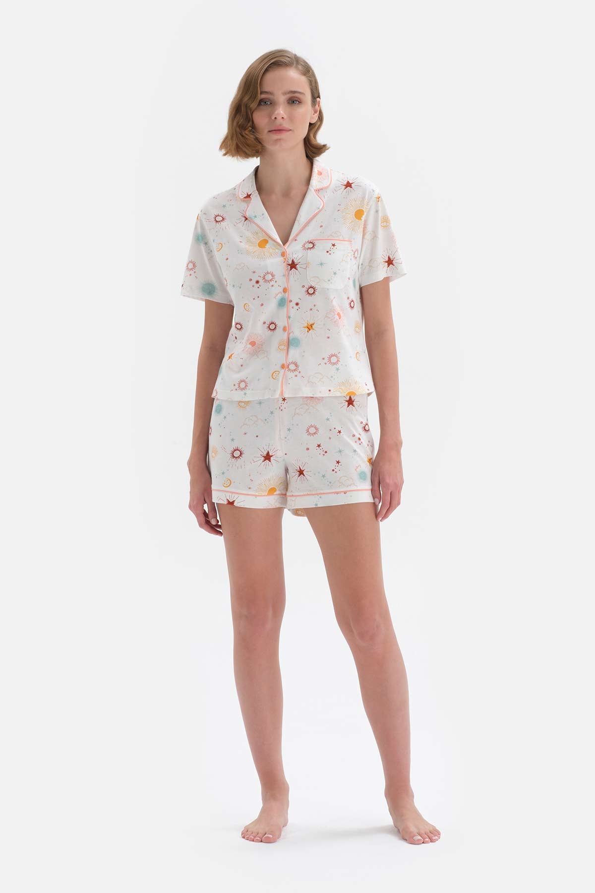 Kırık Beyaz Metraj Desenli Pamuklu Şortlu Pijama Takımı