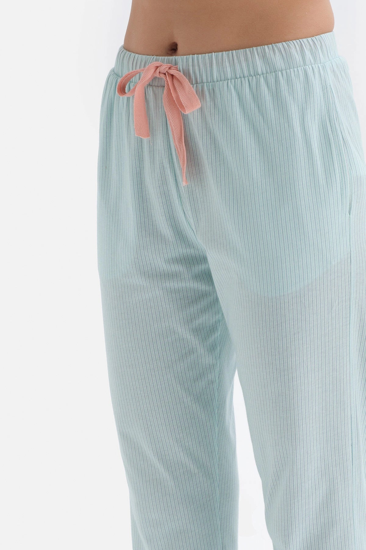 Kırık Beyaz Çizgili Kısa Kol Bisiklet Yaka Pamuklu Pijama Takımı