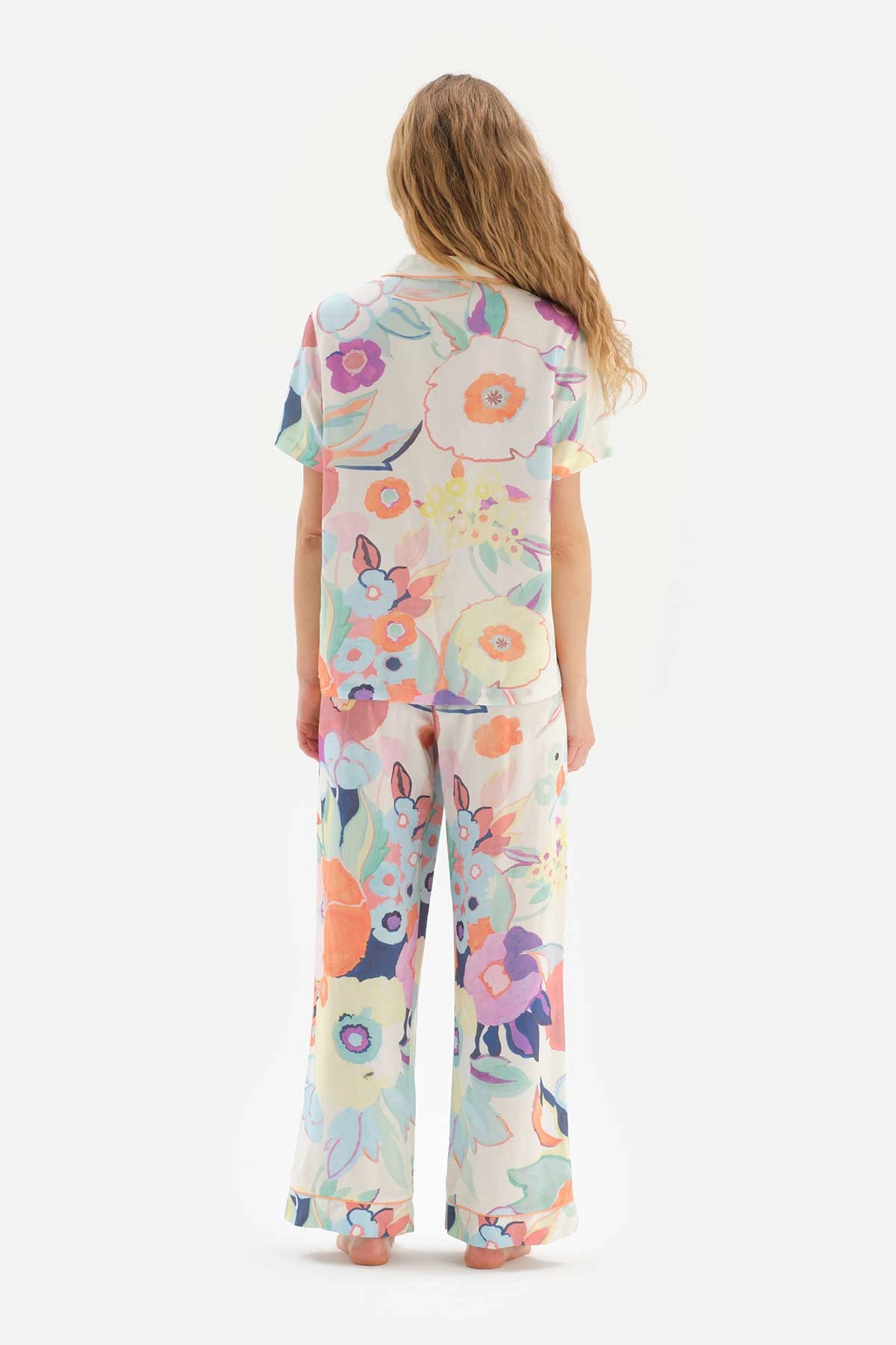 Turuncu Gömlek Yaka Çiçek Desenli Dokuma Pijama Takımı