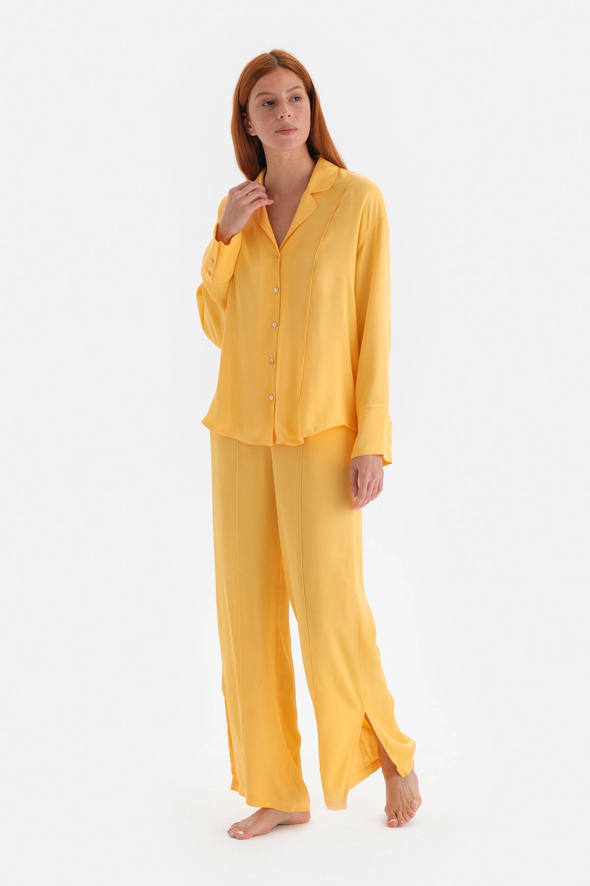 Sarı Uzun Paça Nervürlü Saten Pijama Altı
