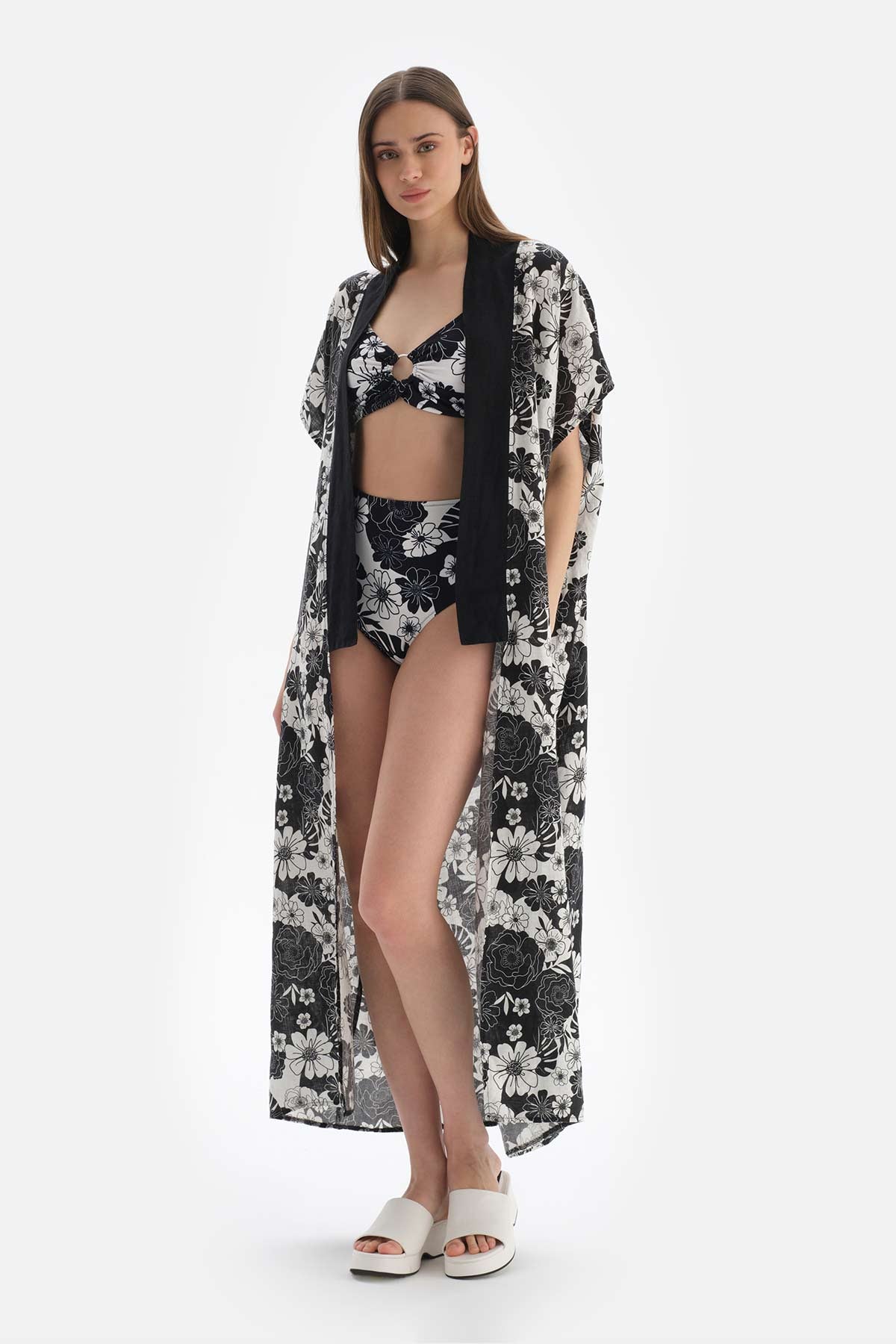 Siyah Beyaz Keten Uzun Kimono