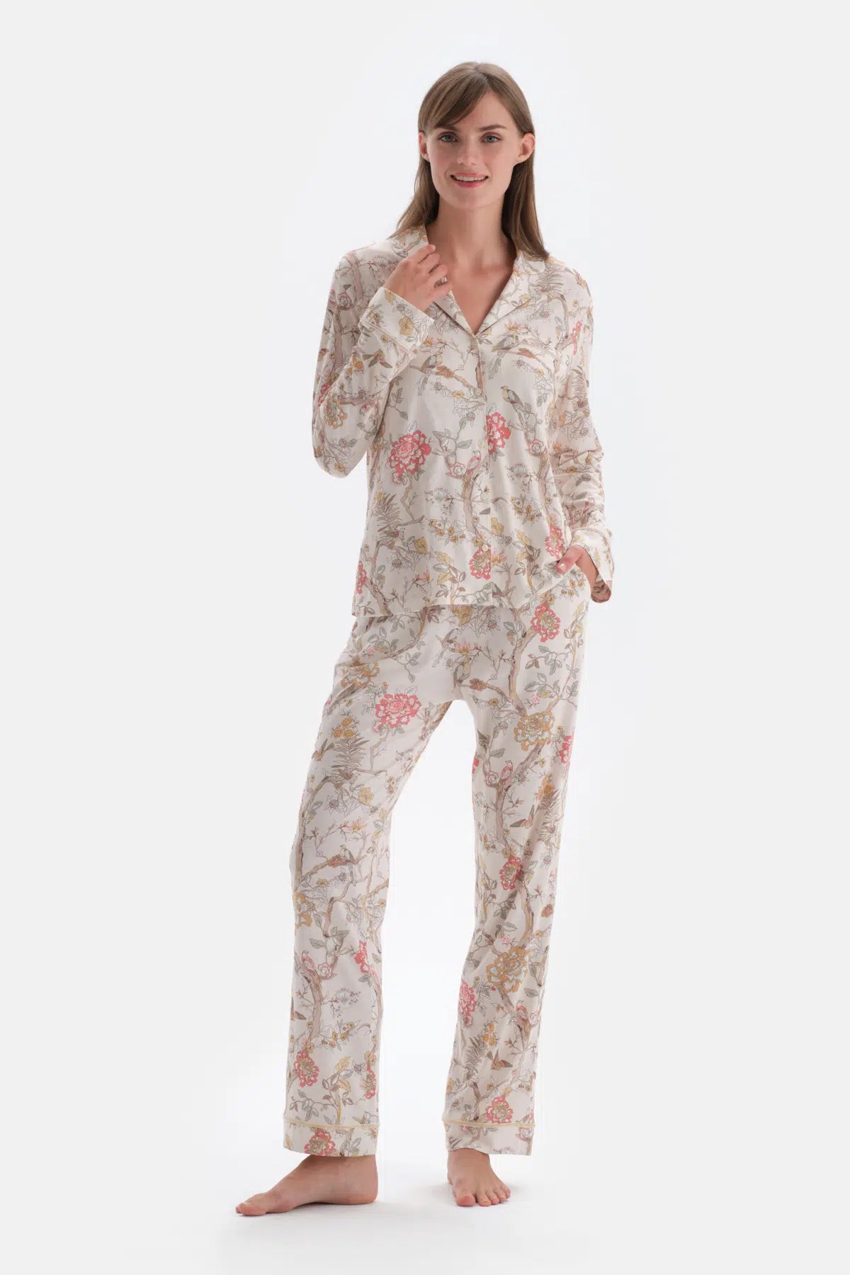 Ekru Metraj Baskılı Gömlek Pantolon Pijama Takımı