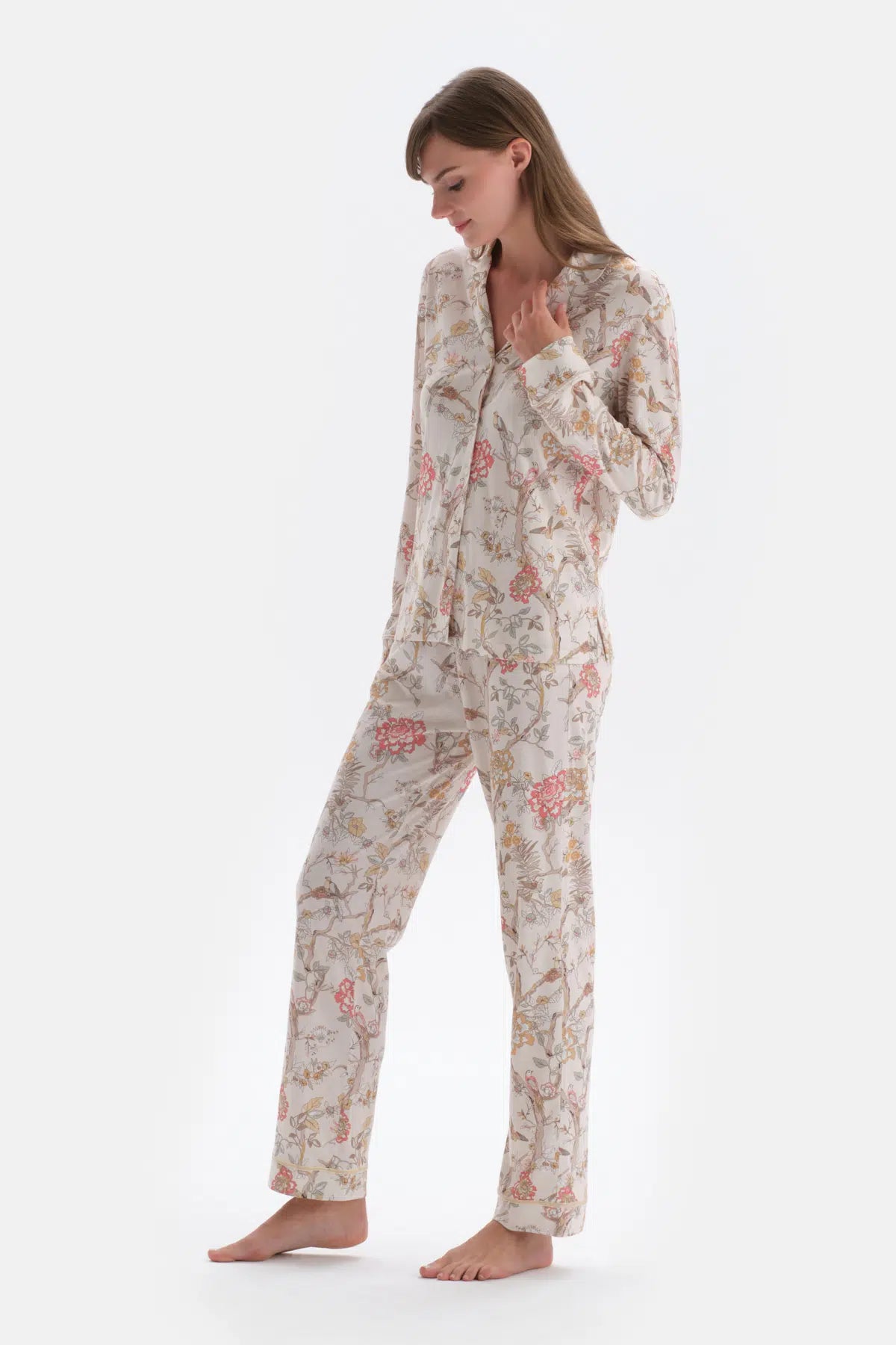 Ekru Metraj Baskılı Gömlek Pantolon Pijama Takımı