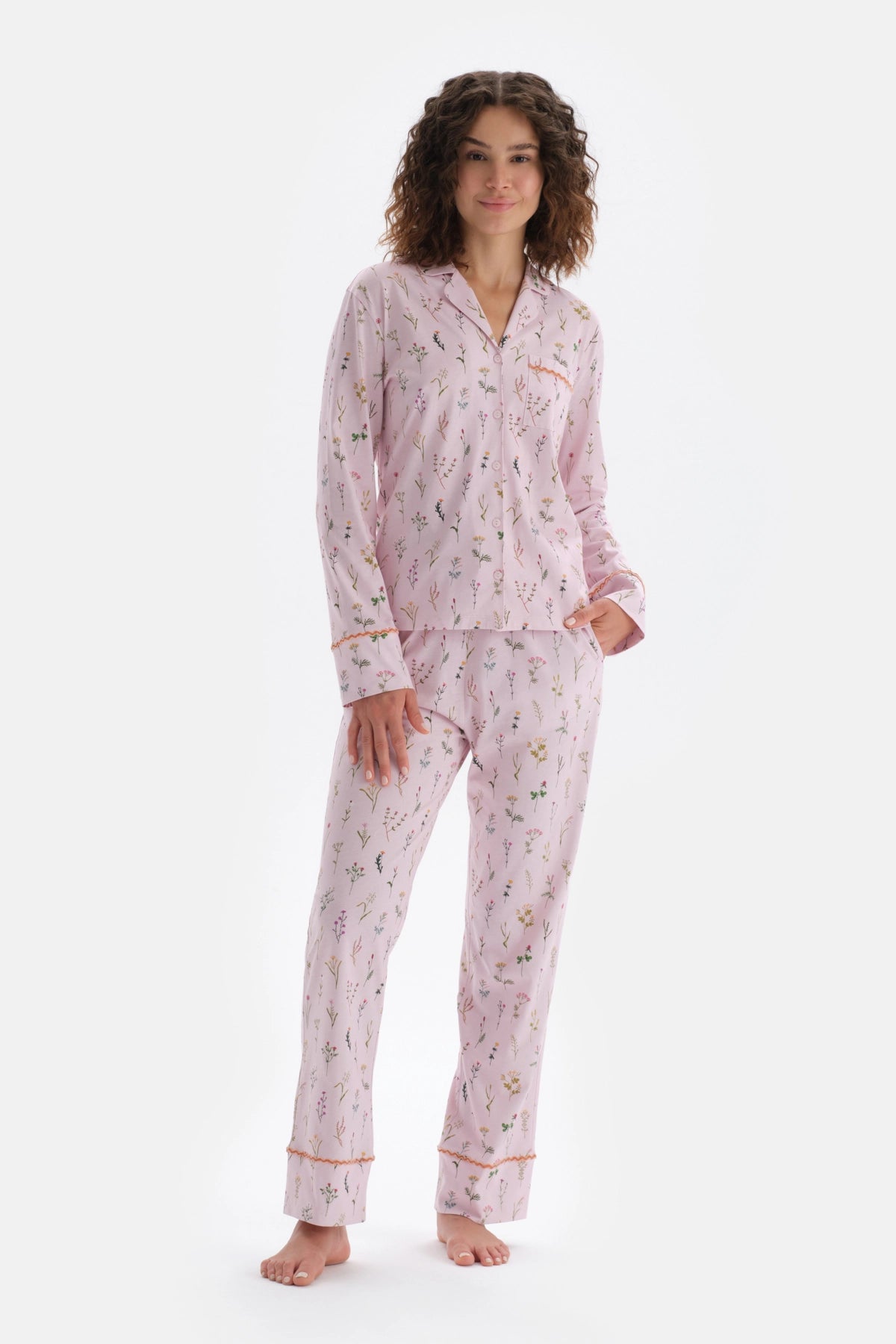 Açık Pembe Minik Çiçek Baskılı Gömlek Pantolon Pijama Takımı