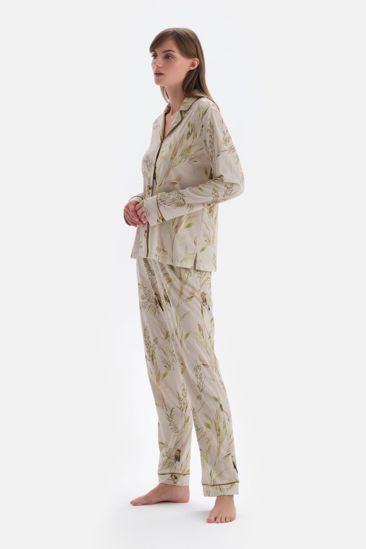 Ekru Metraj Baskılı Paça Bant Detaylı Gömlek Pantolon Pijama Takımı