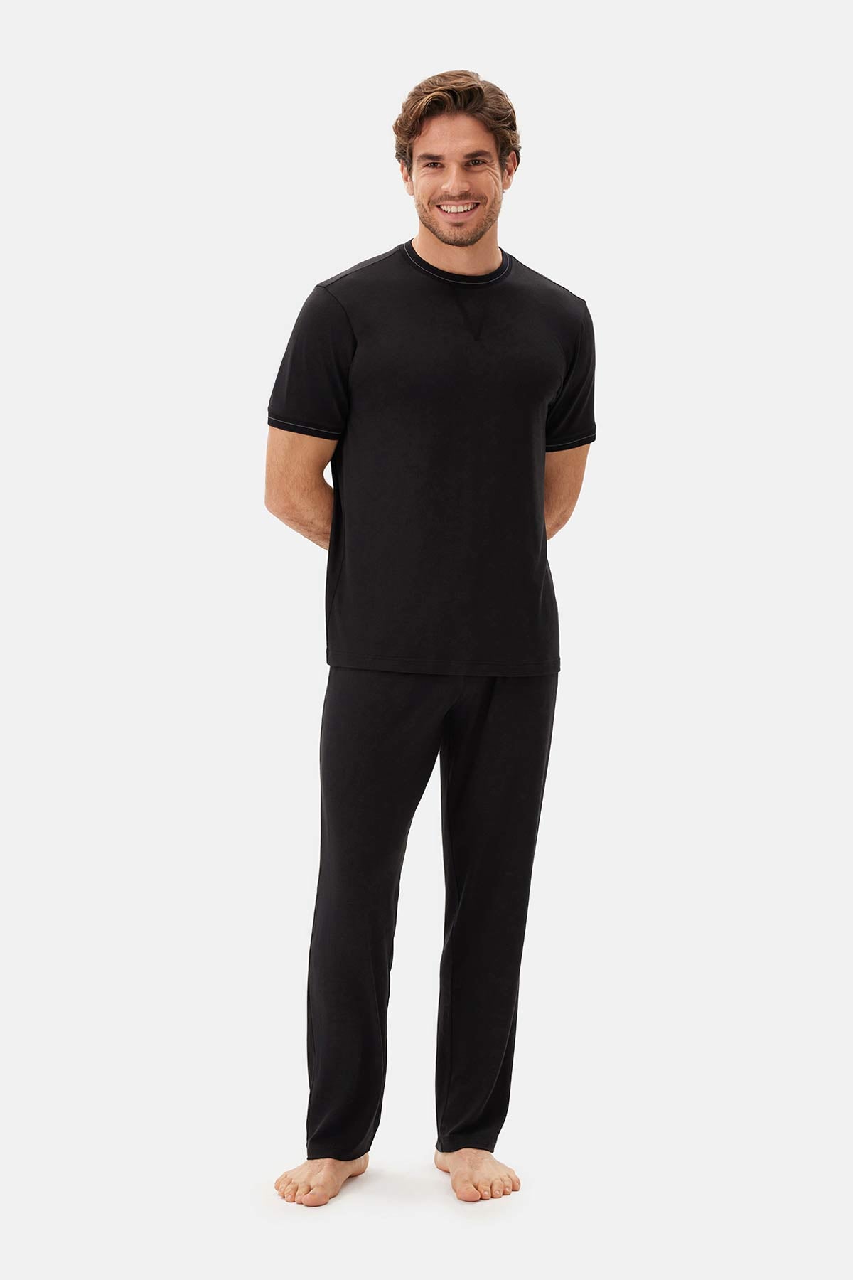 Siyah Bis Yaka Tişört Pantolon Pijama Takımı