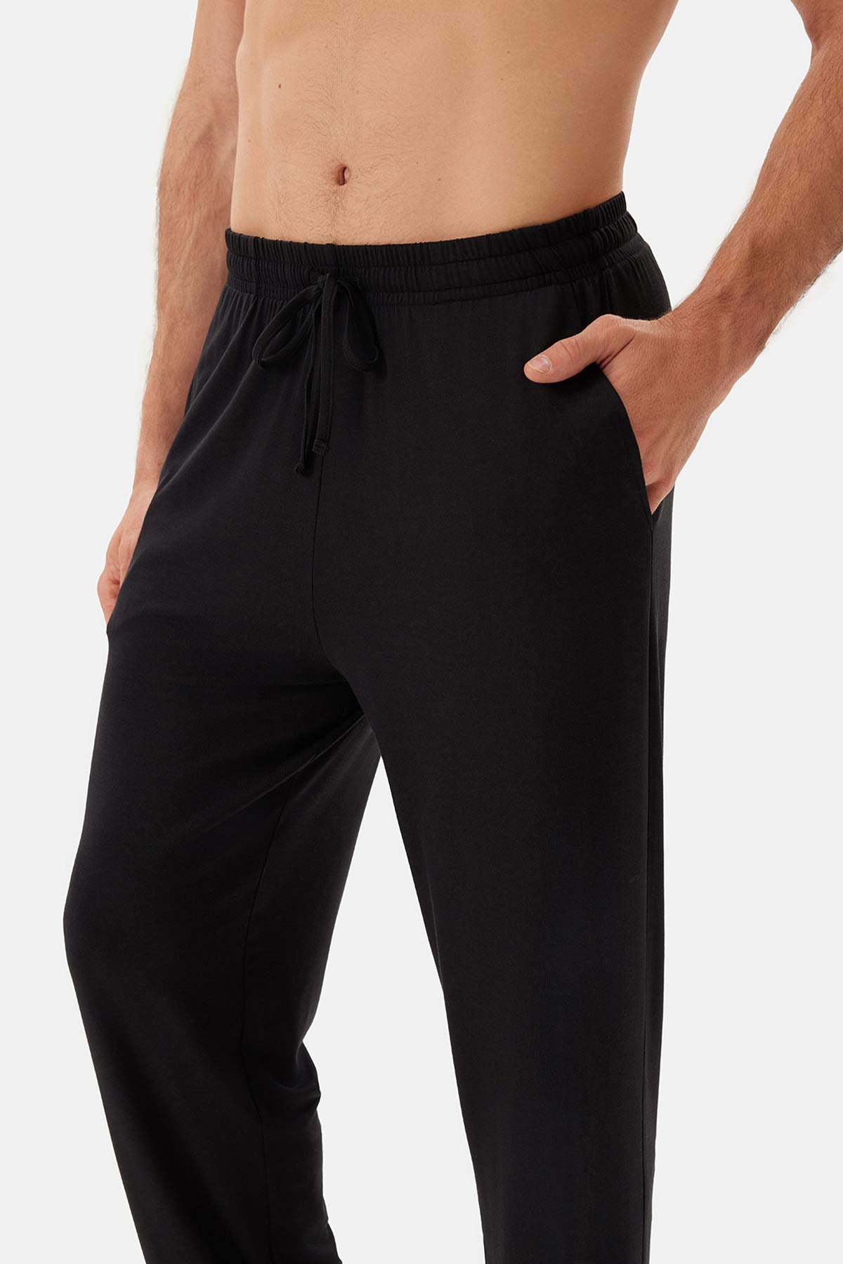 Siyah Bis Yaka Tişört Pantolon Pijama Takımı