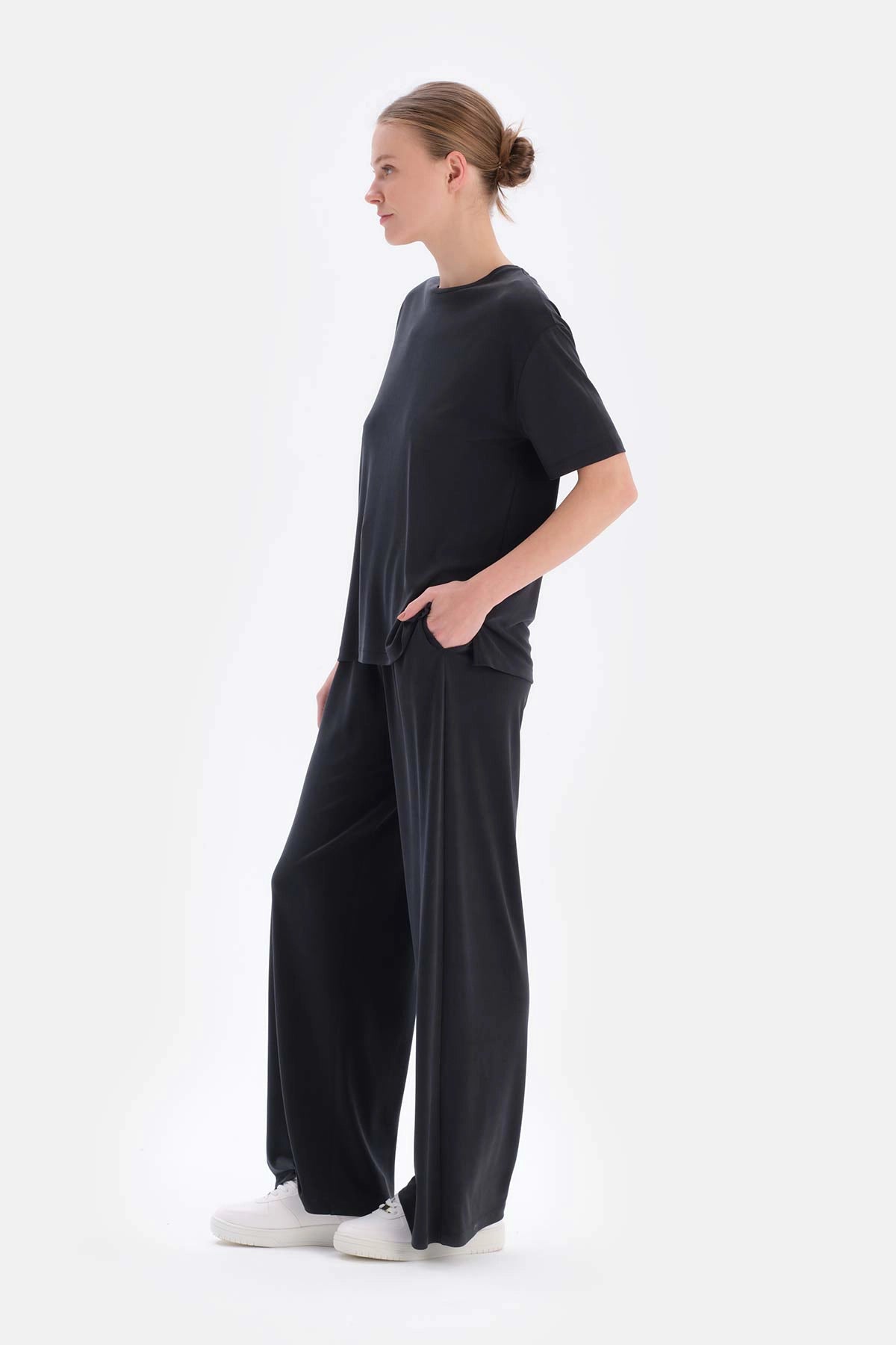 Siyah Cepli Cupro Pantolon