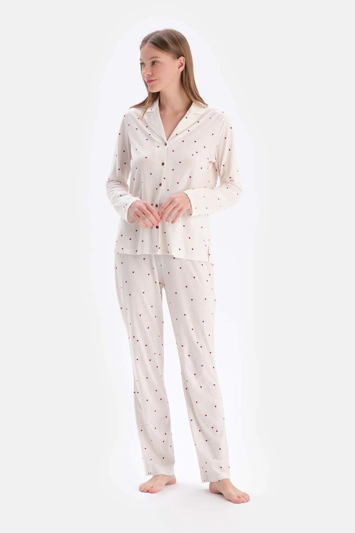 Ekru Minik Kalp Baskılı Süprem Gömlek Pantolon Pijama Takımı