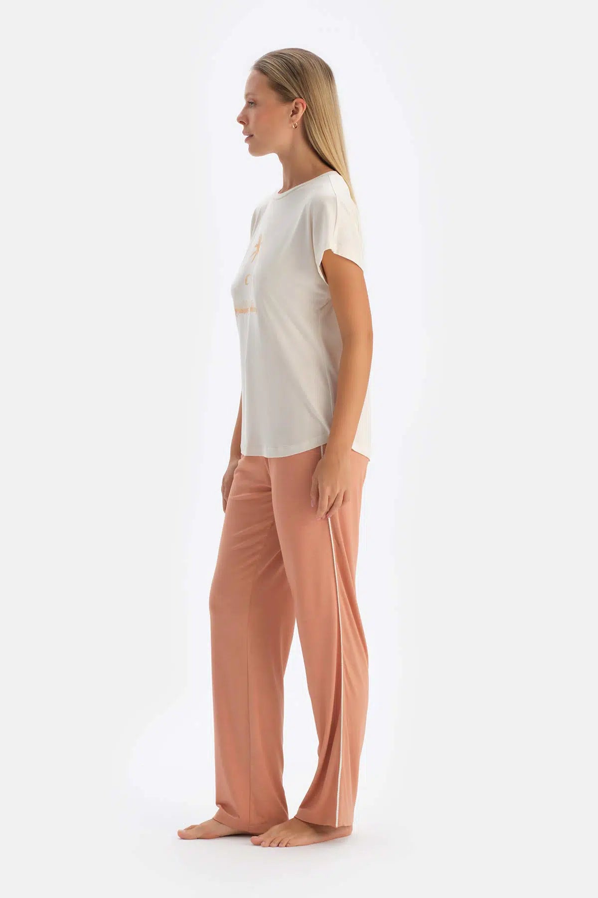 Kırık Beyaz Baskılı Modal Pijama Takımı