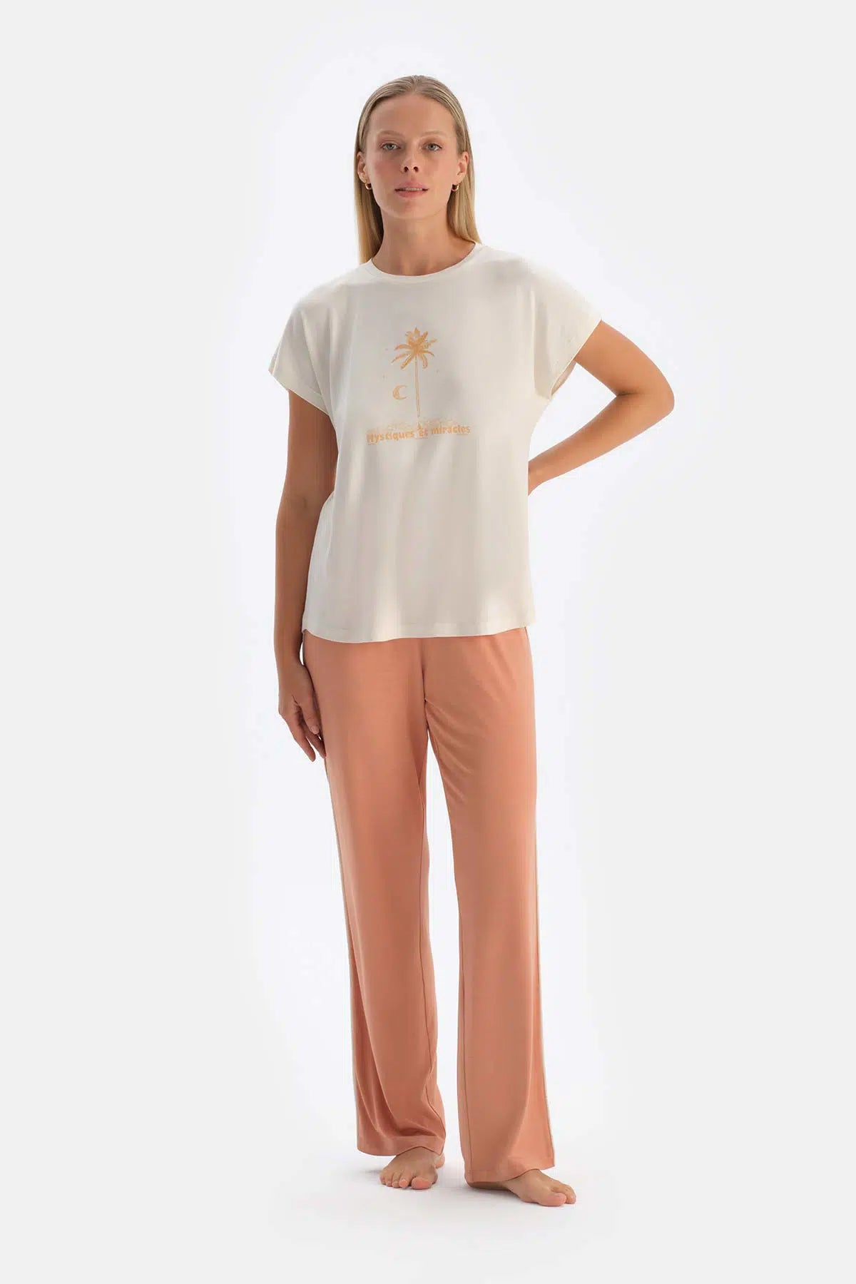 Kırık Beyaz Baskılı Modal Pijama Takımı