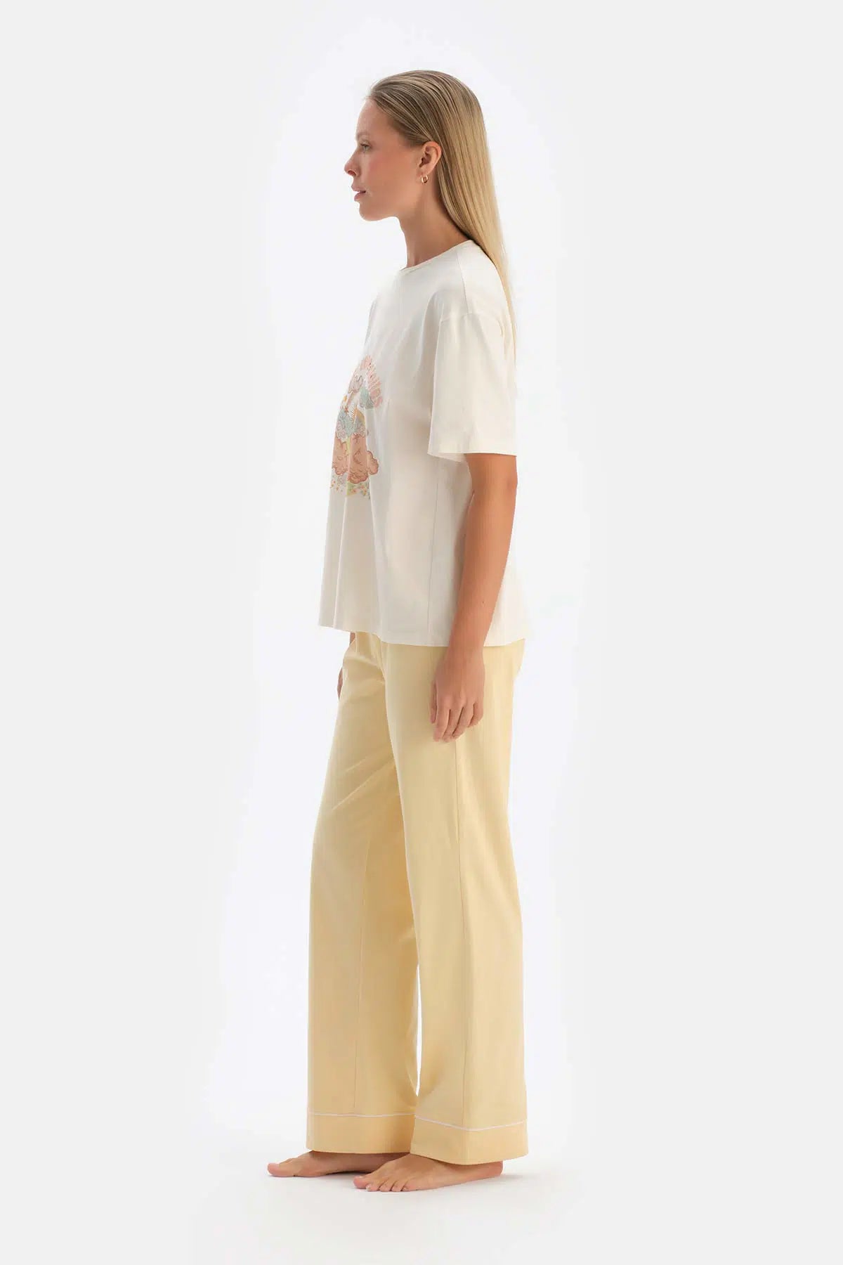 Kırık Beyaz Baskılı Pamuklu Pijama Takımı