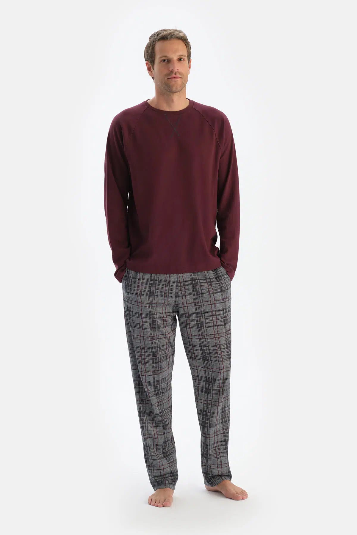 Bordo Bisiklet Yaka Reglan Kol Altı Ekoseli Pijama Takımı