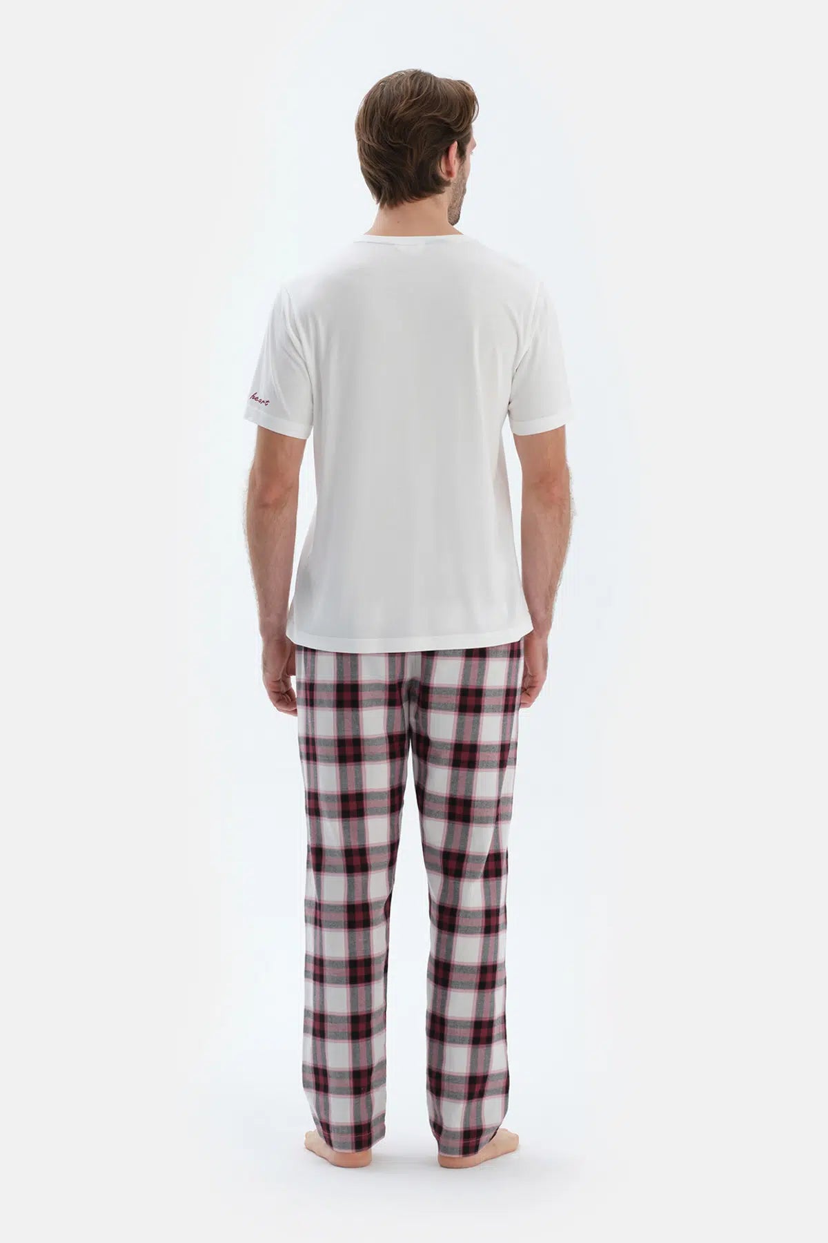 Ekru Nakış Detaylı Altı Dokuma Ekoseli Tişört Pantolon Pijama Takımı