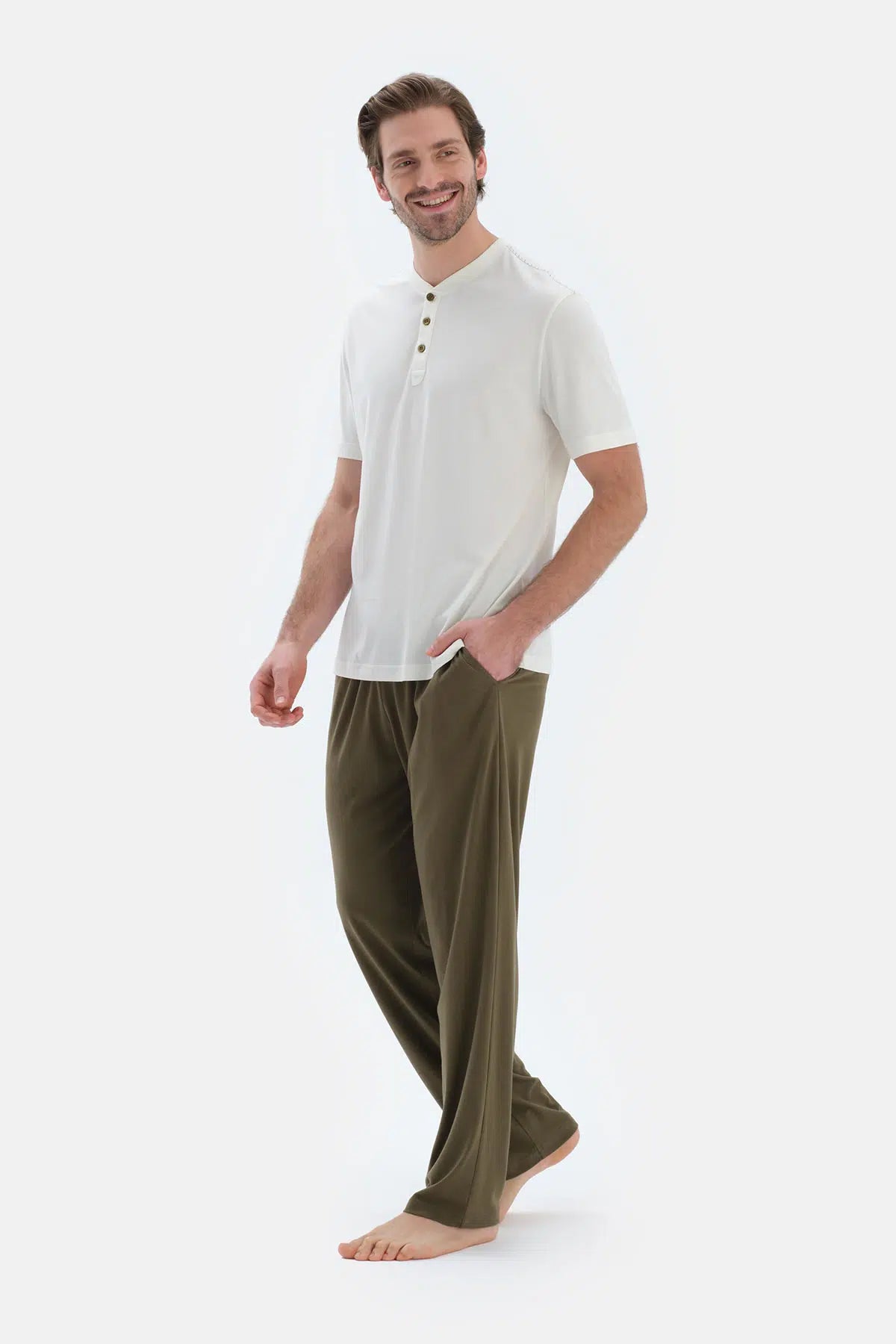 Ekru Kısa Kollu Yarım Patlı Tişört Pantolon Pijama Takımı