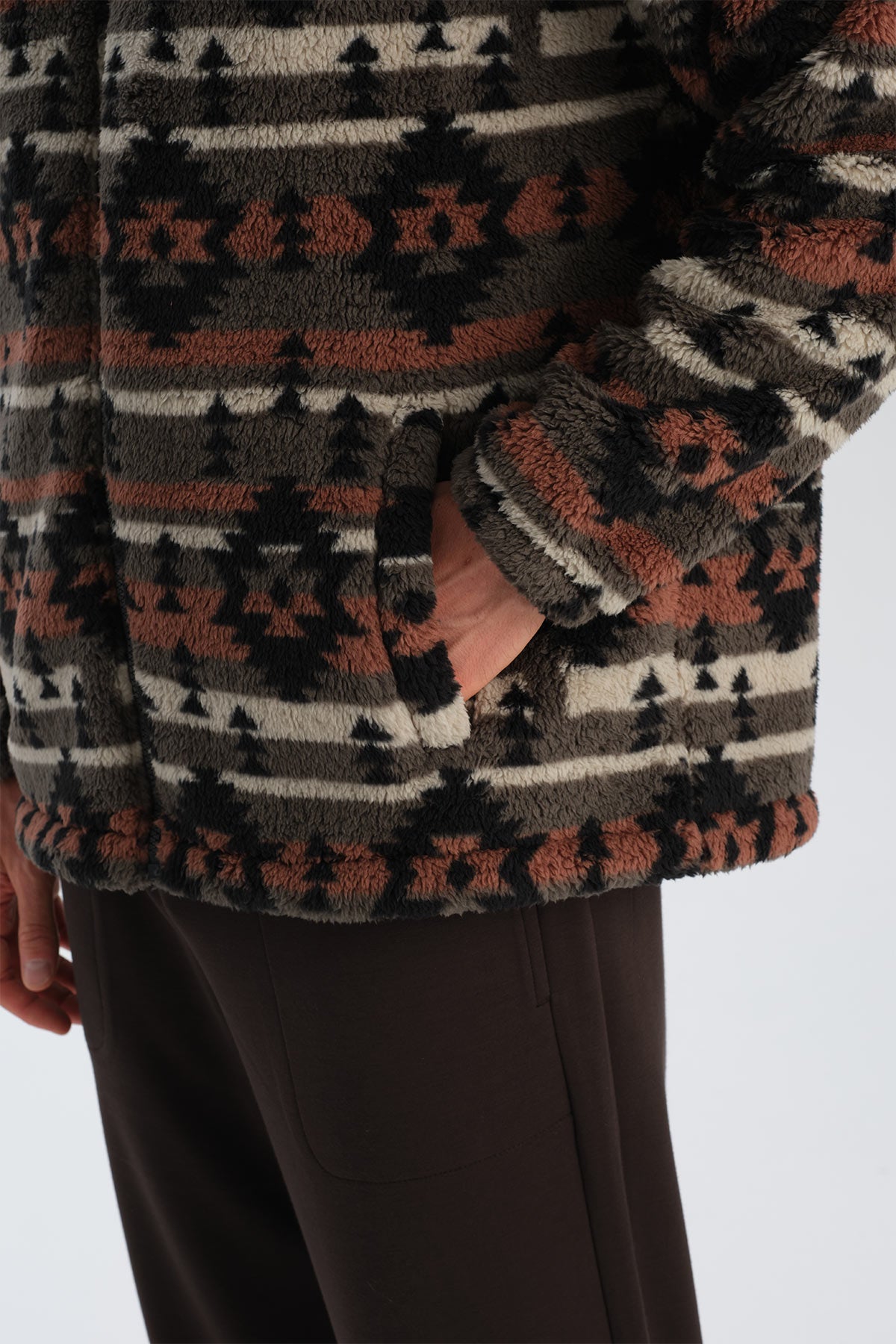 ERKEK ETNİK DESEN BASKILI POLAR SWEATSHIRT