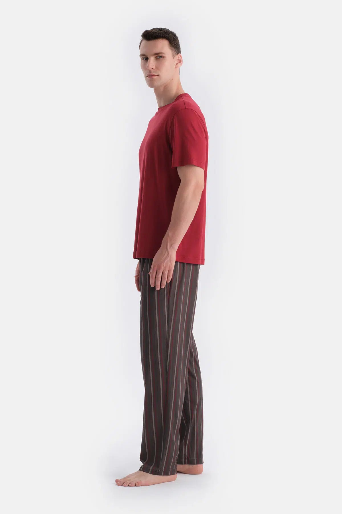 Bordo Kısa Kollu Altı Çizgili Tişört Pantolon Takım