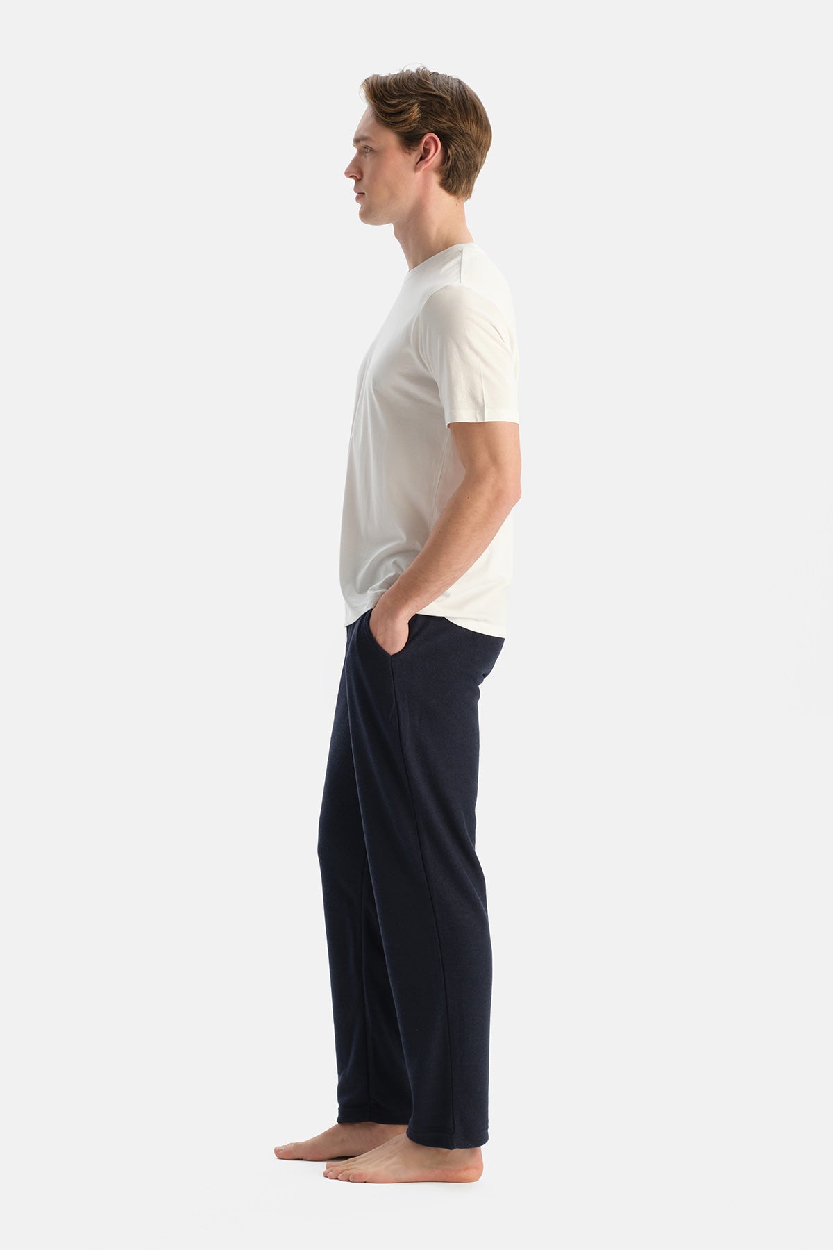 DÜZ PAÇA ÖRME PANTOLON