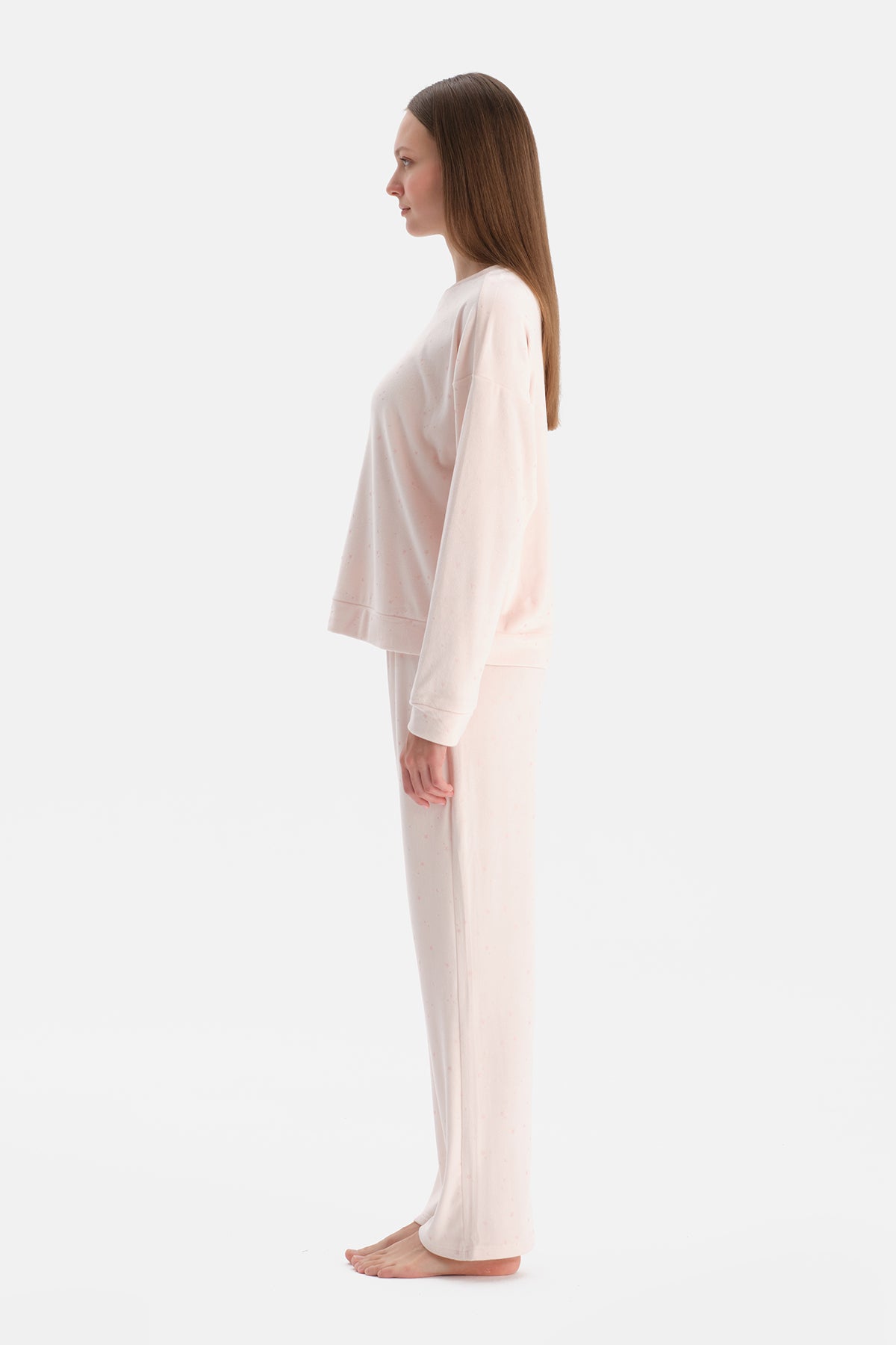 Ekru Parlak Yıldız Baskılı Kadife Tişört Pantolon Pijama Takımı