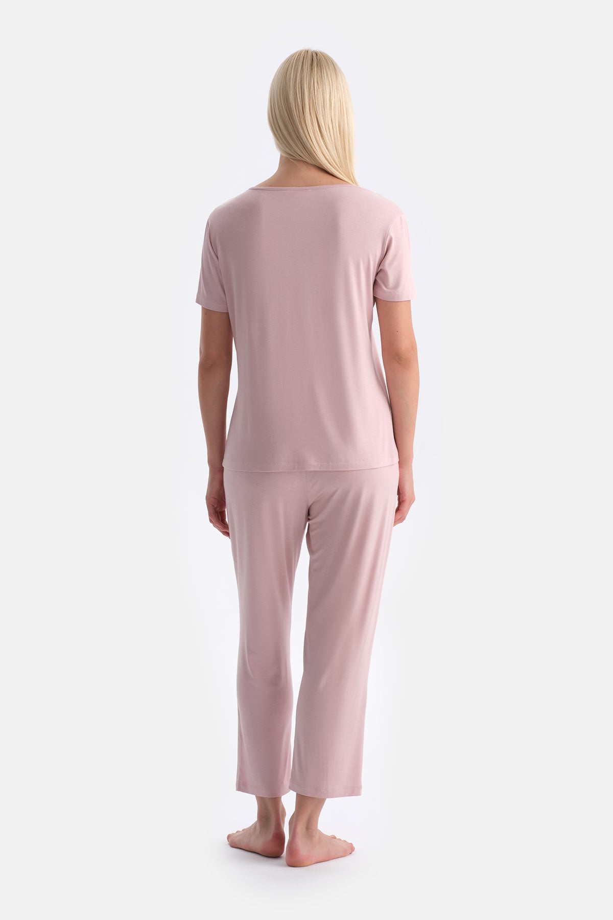 Açık Pembe V Yaka Dantel Detaylı Tişört Pantolon Takım