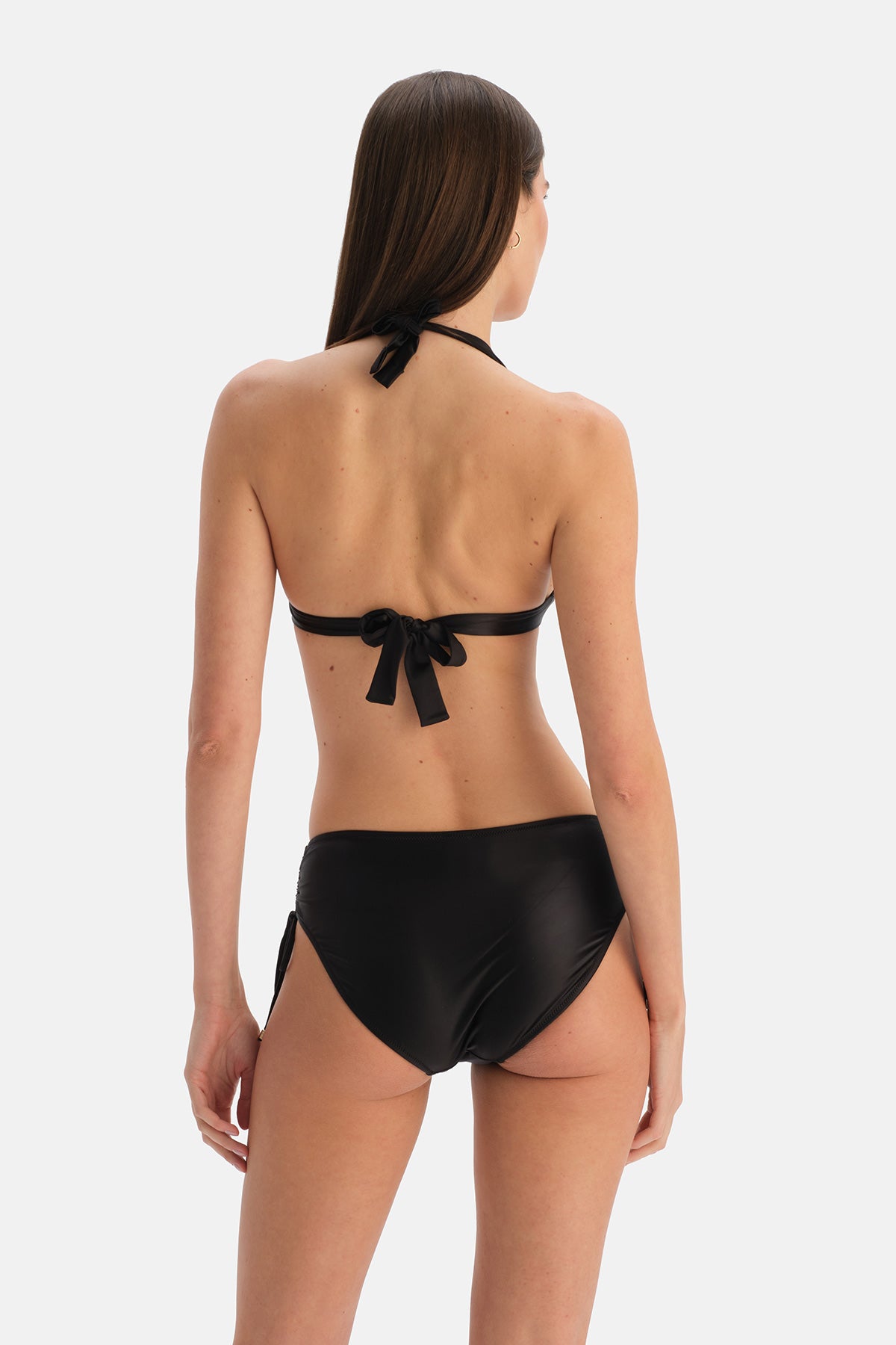 Siyah Üçgen Geniş Kaplı Bikini Üst