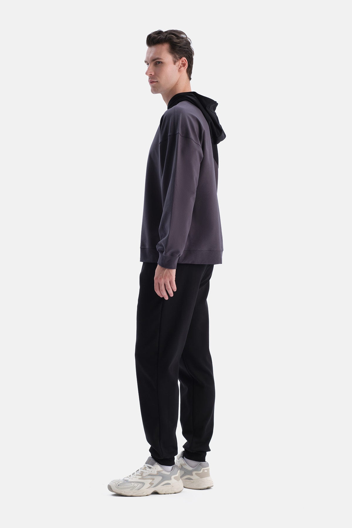Siyah Kapşonlu İki Parçalı Sweatshirt