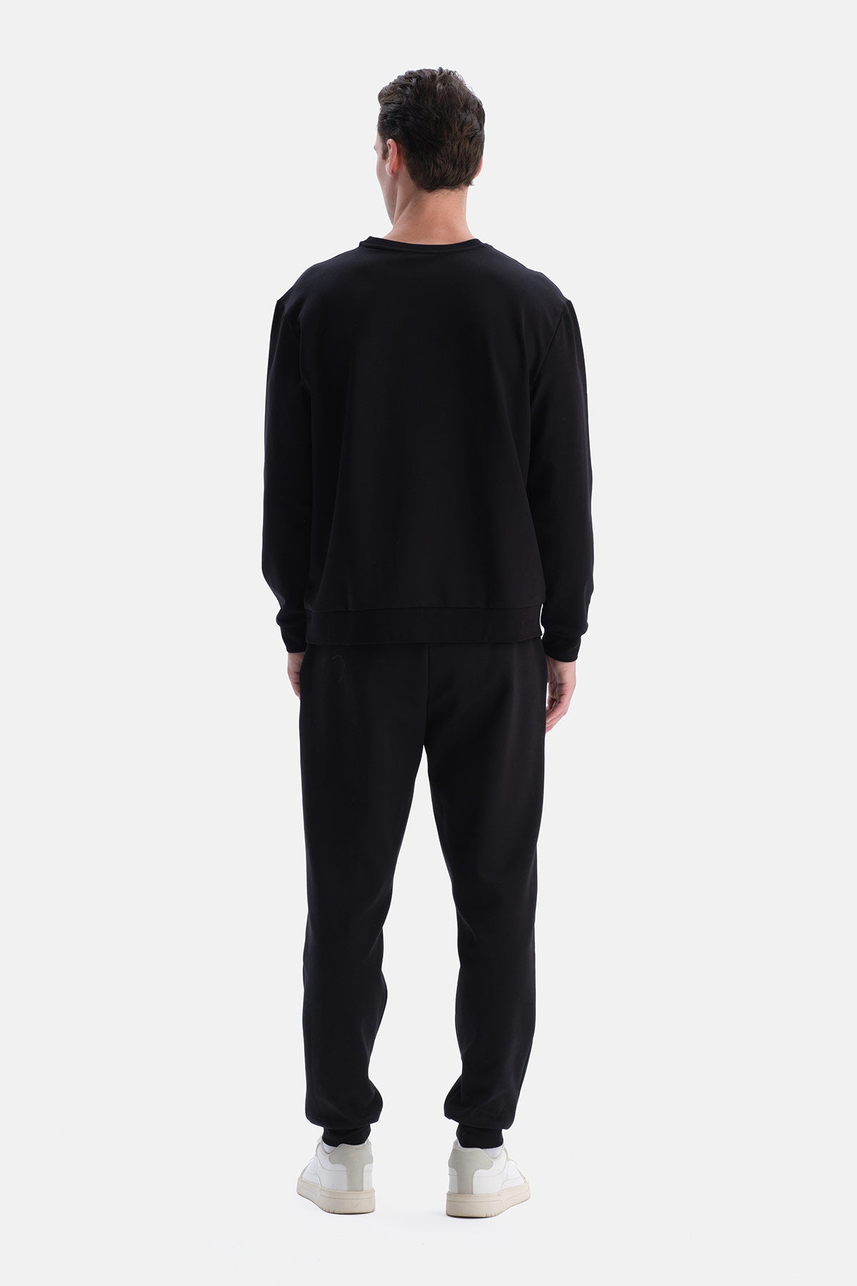 Siyah Bis Yaka Pamuklu Sweatshirt