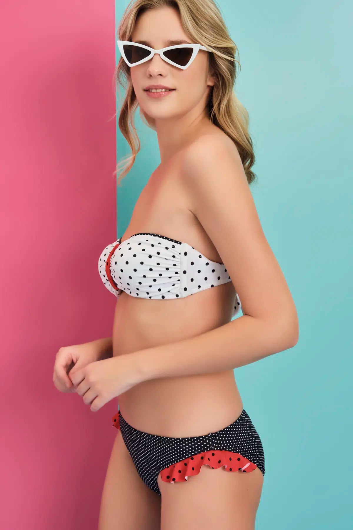 Siyah Ince Kenar Bikini Altı