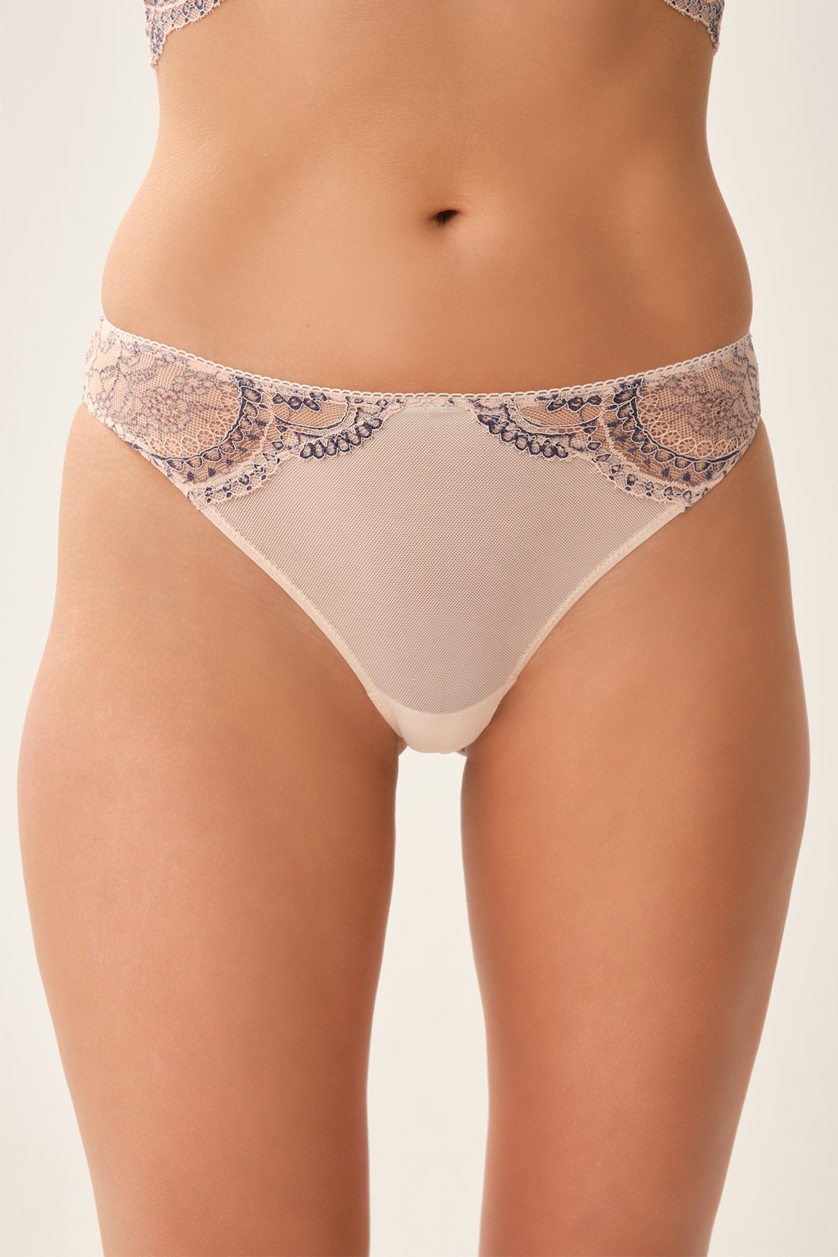 Pembe Dantelli Slip