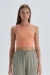Turuncu Halter Yaka Crop Atlet