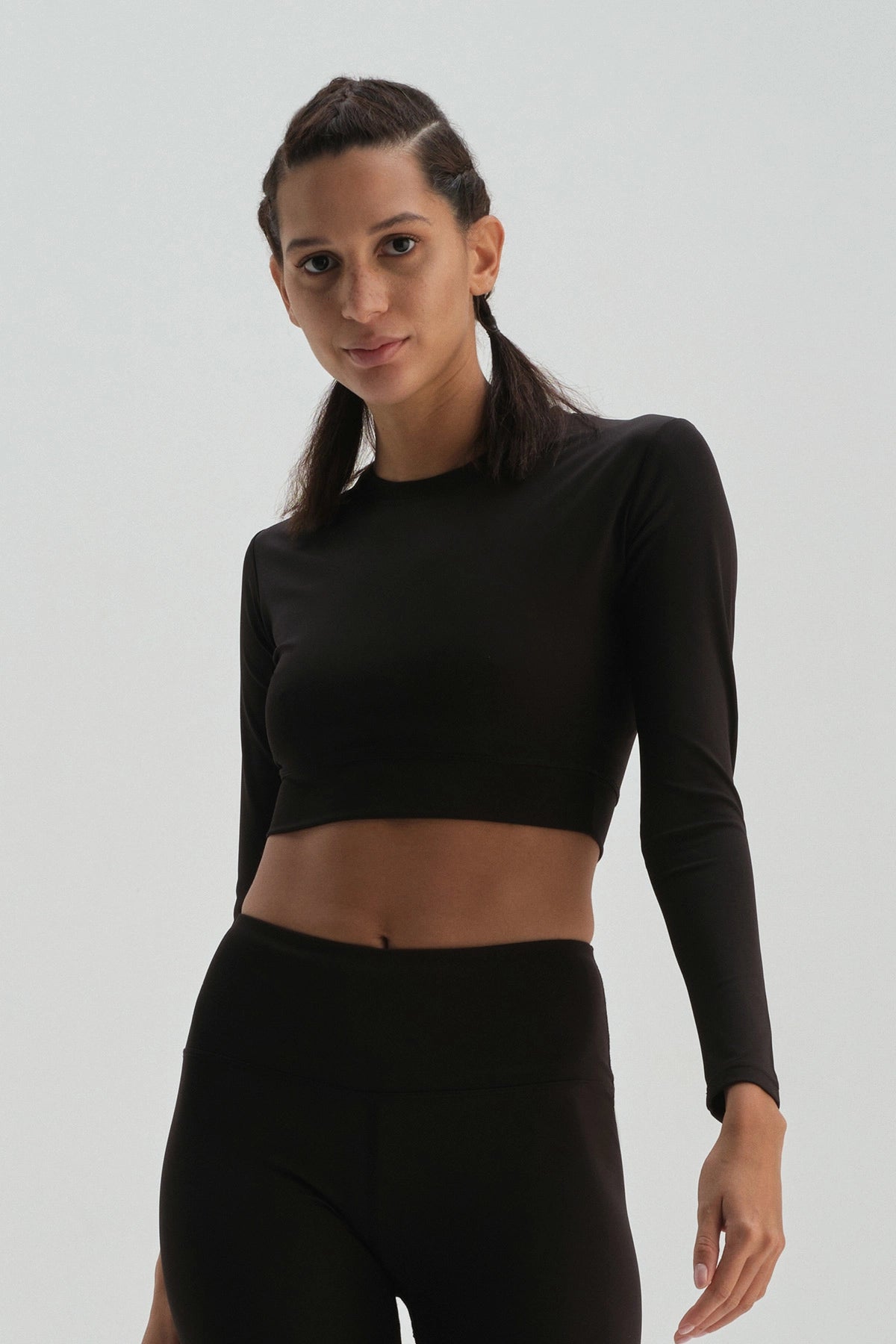 Siyah Dagi Active Uzun Kol Crop T-Shirt