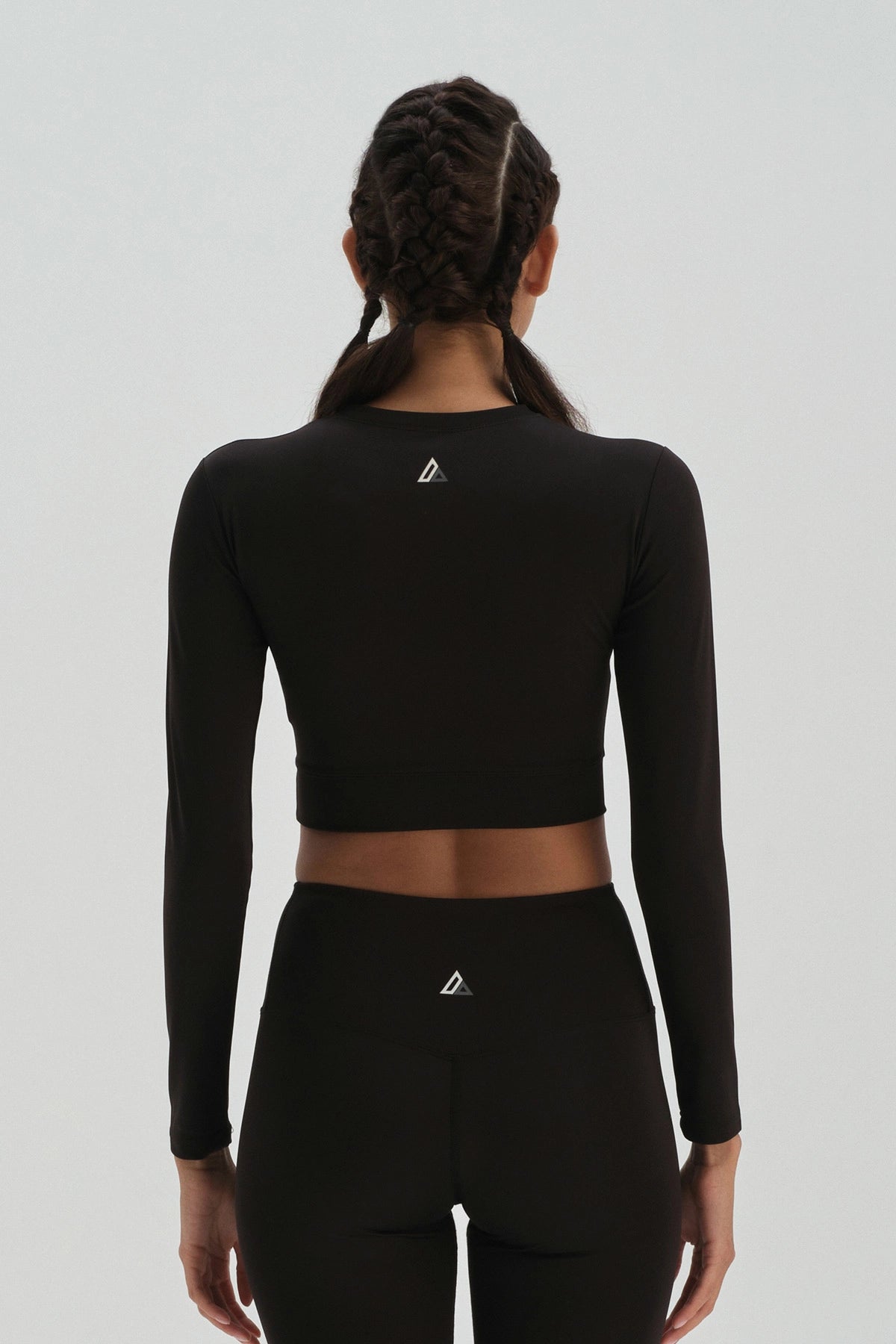 Siyah Dagi Active Uzun Kol Crop T-Shirt