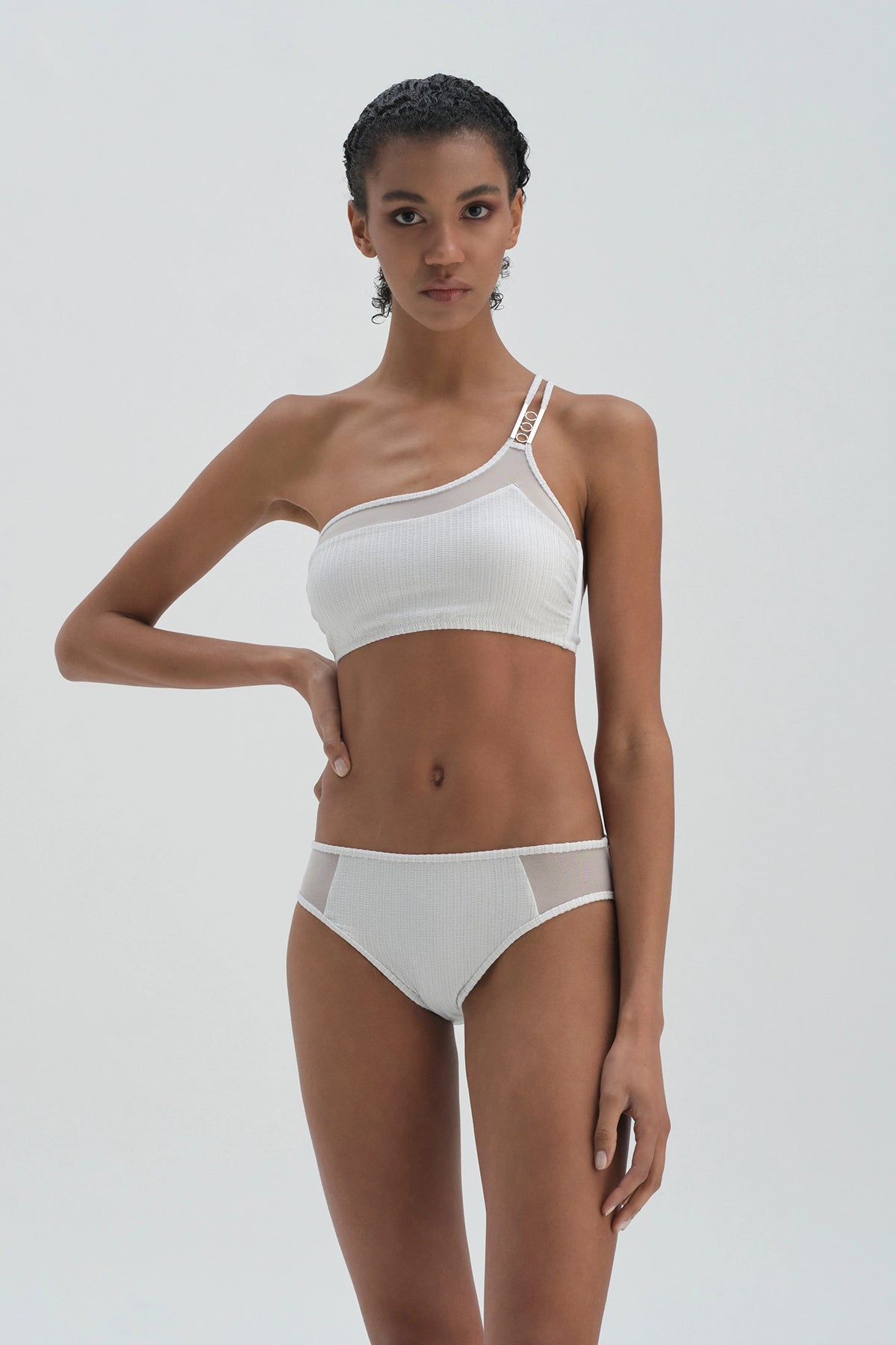 Beyaz Normal Bel Bikini Alt