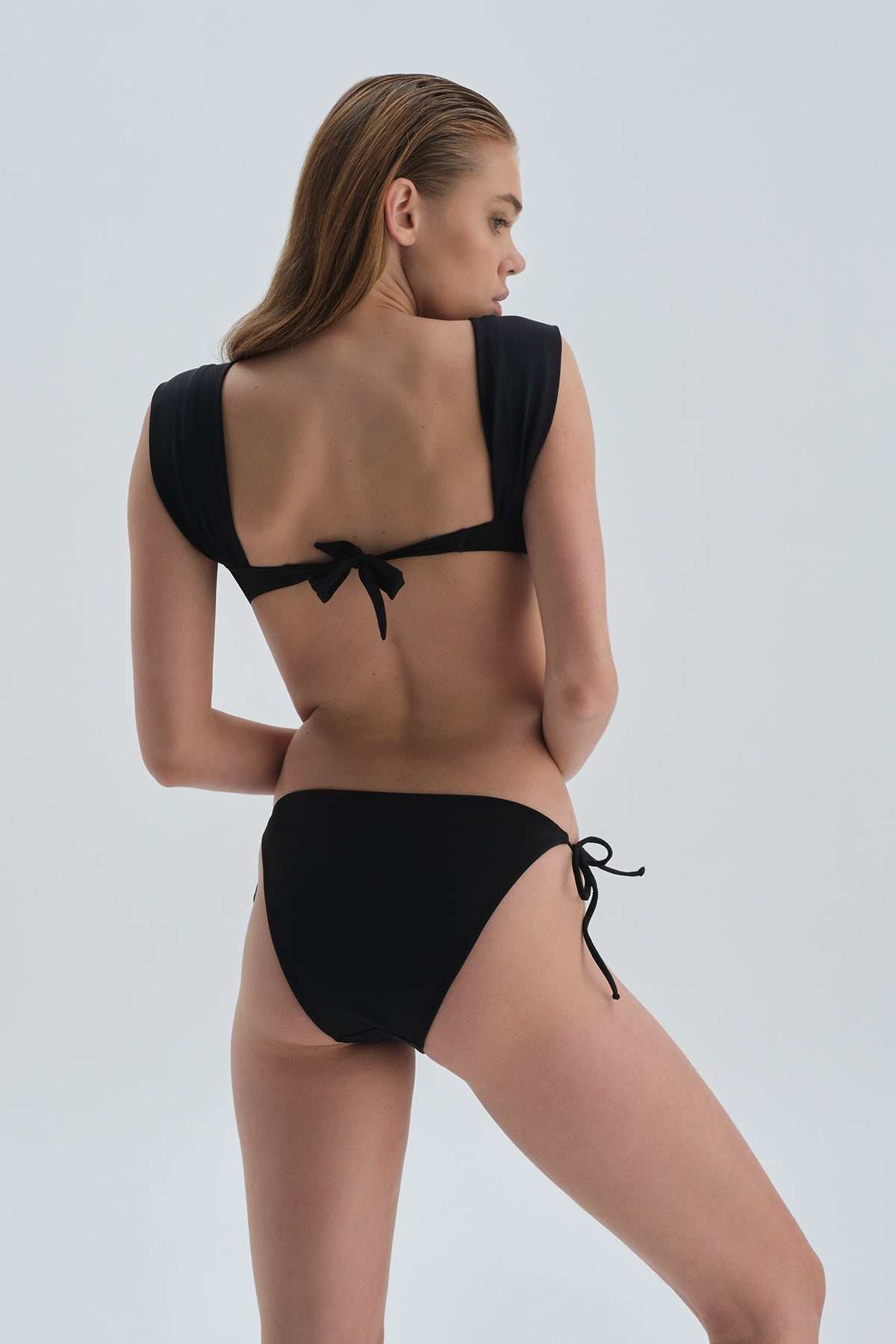 Siyah Spagetti Bikini Alt