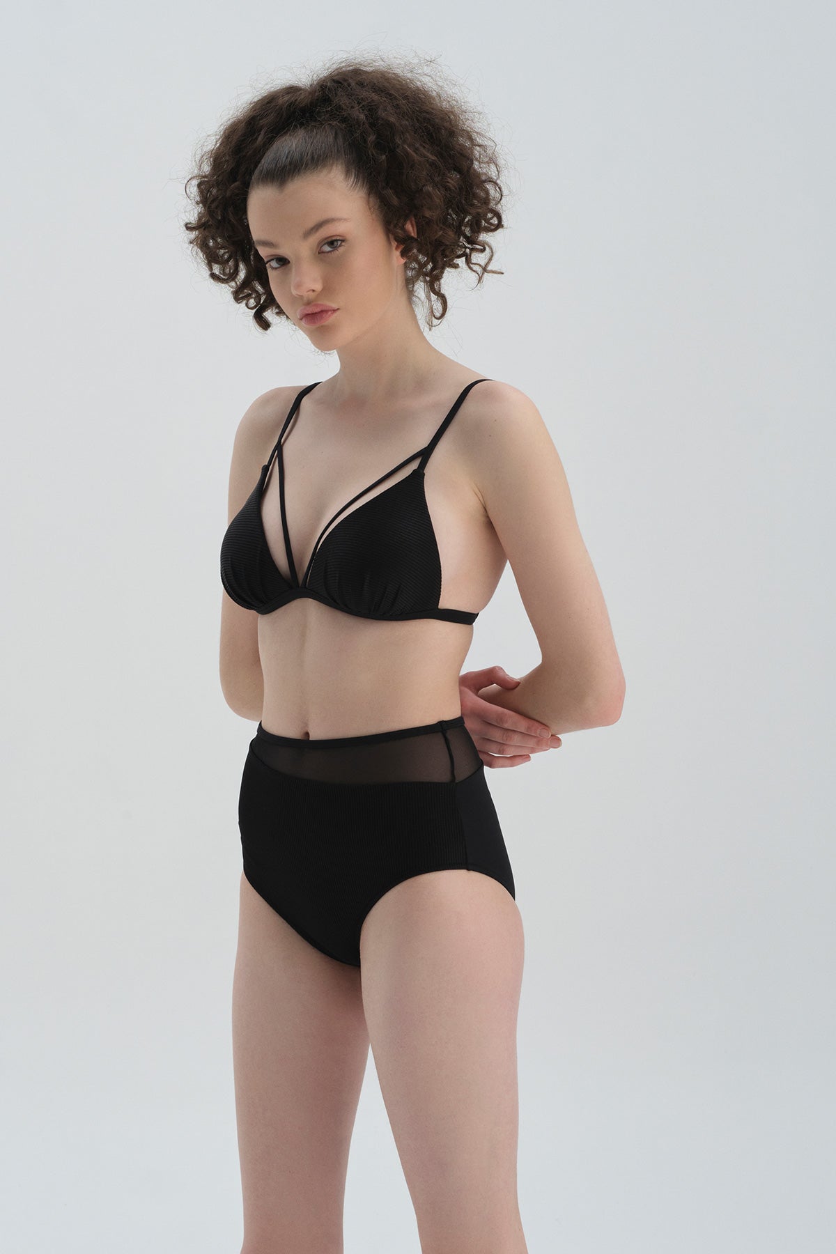 Siyah Toparlayıcı Yüksek Bel Bikini Alt