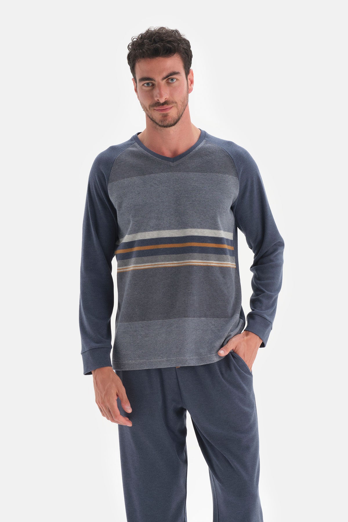 Indigo Uzun Reglan Kol V Yaka Pijama Takımı