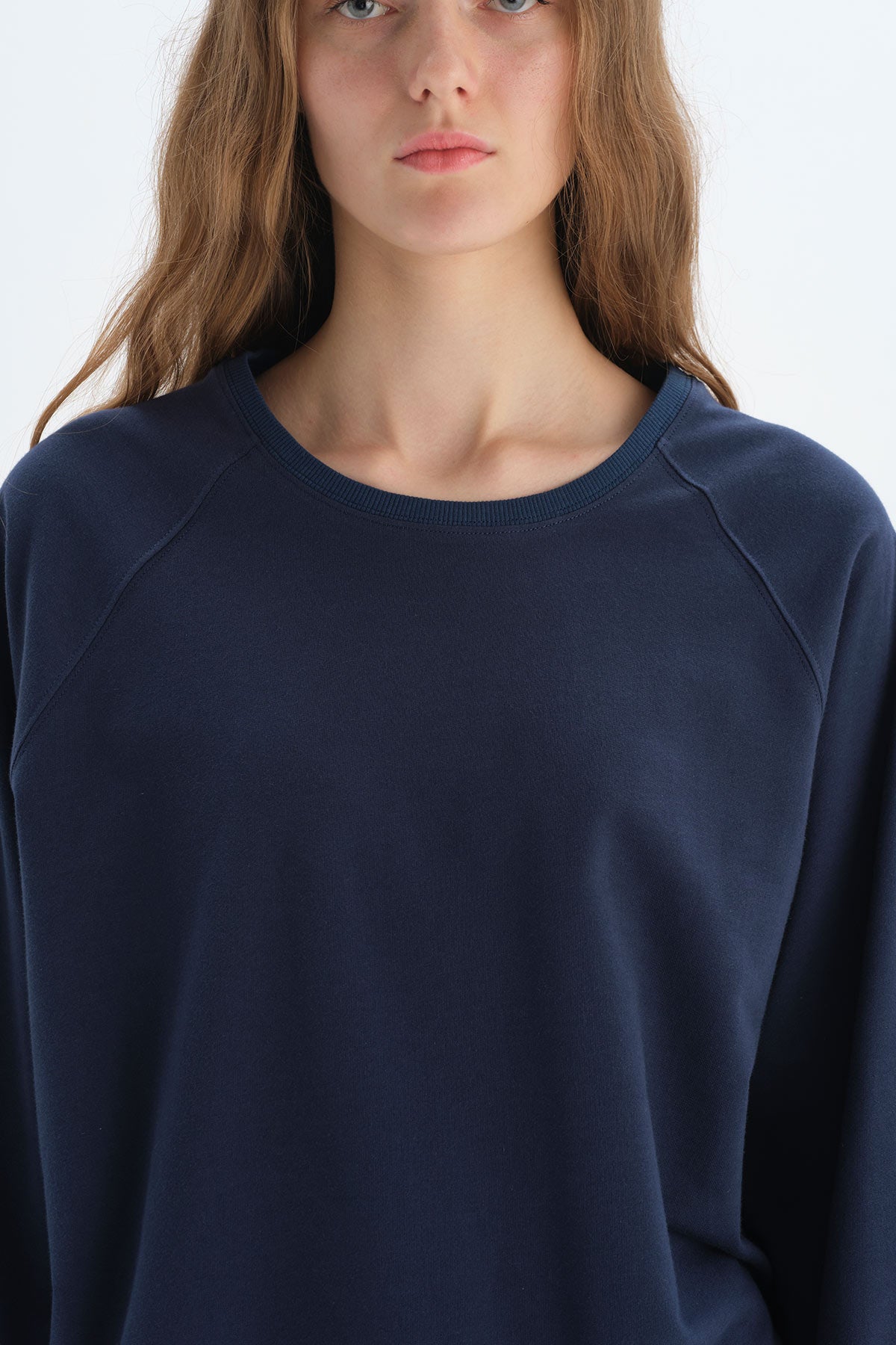 Lacivert Uzun Kol Bisiklet Yaka Pamuklu Sweatshirt