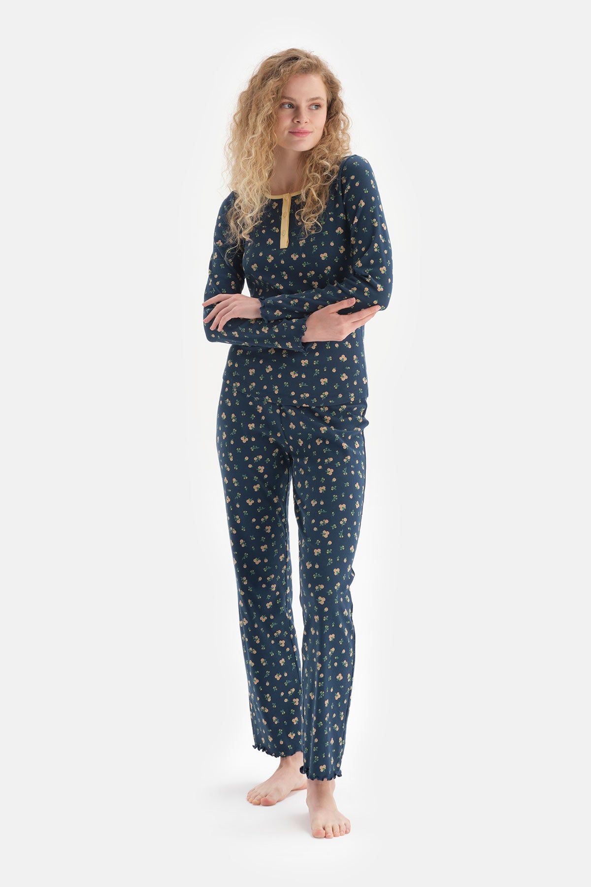 Lacivert Desenli Uzun Kol Pamuklu Pijama Takımı